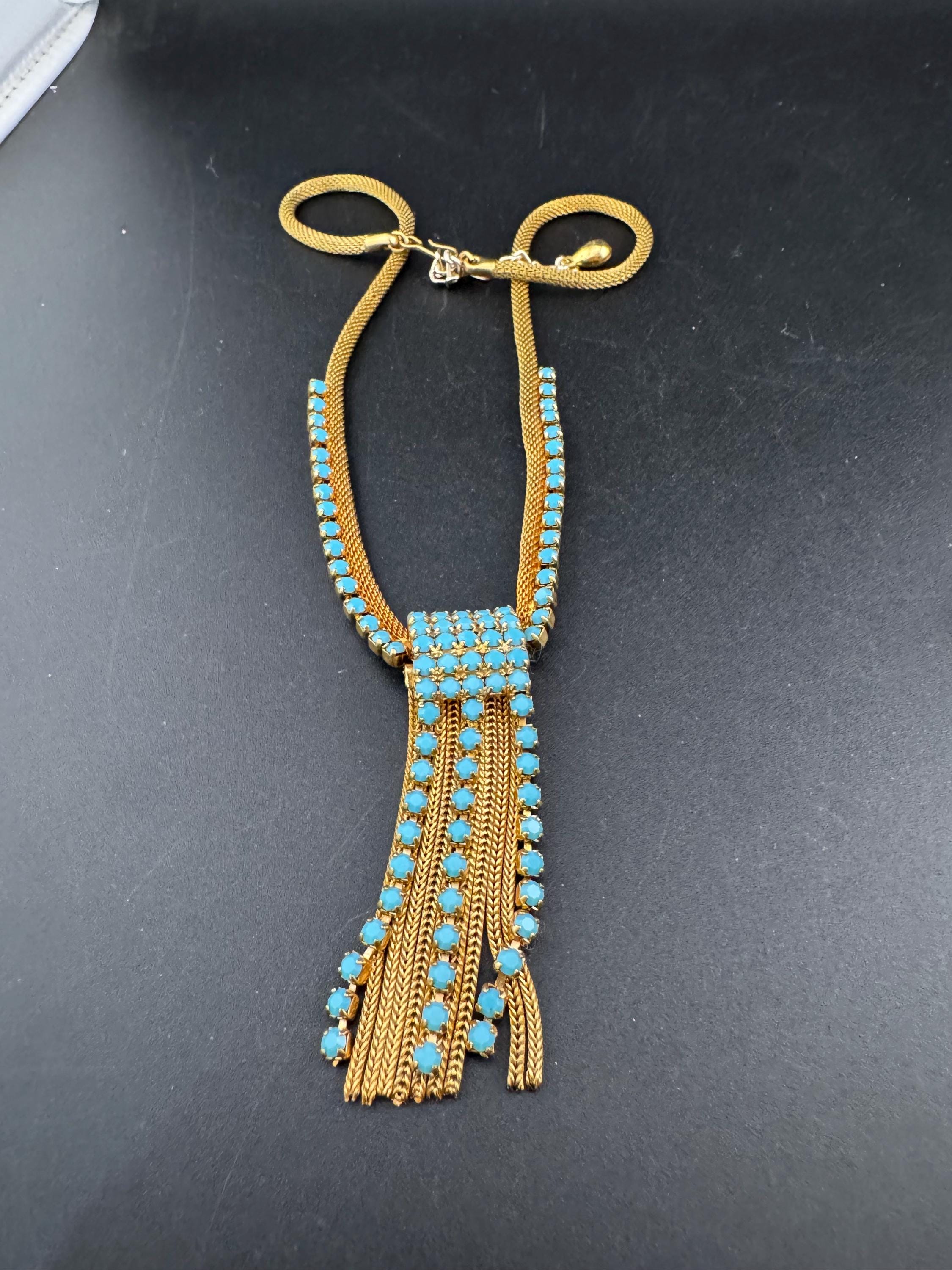 Vintage 1960s 1970s gold tone mesh lariat drop waterfall necklace with turquoise glass paste stones adj to 50cm long plus drop
