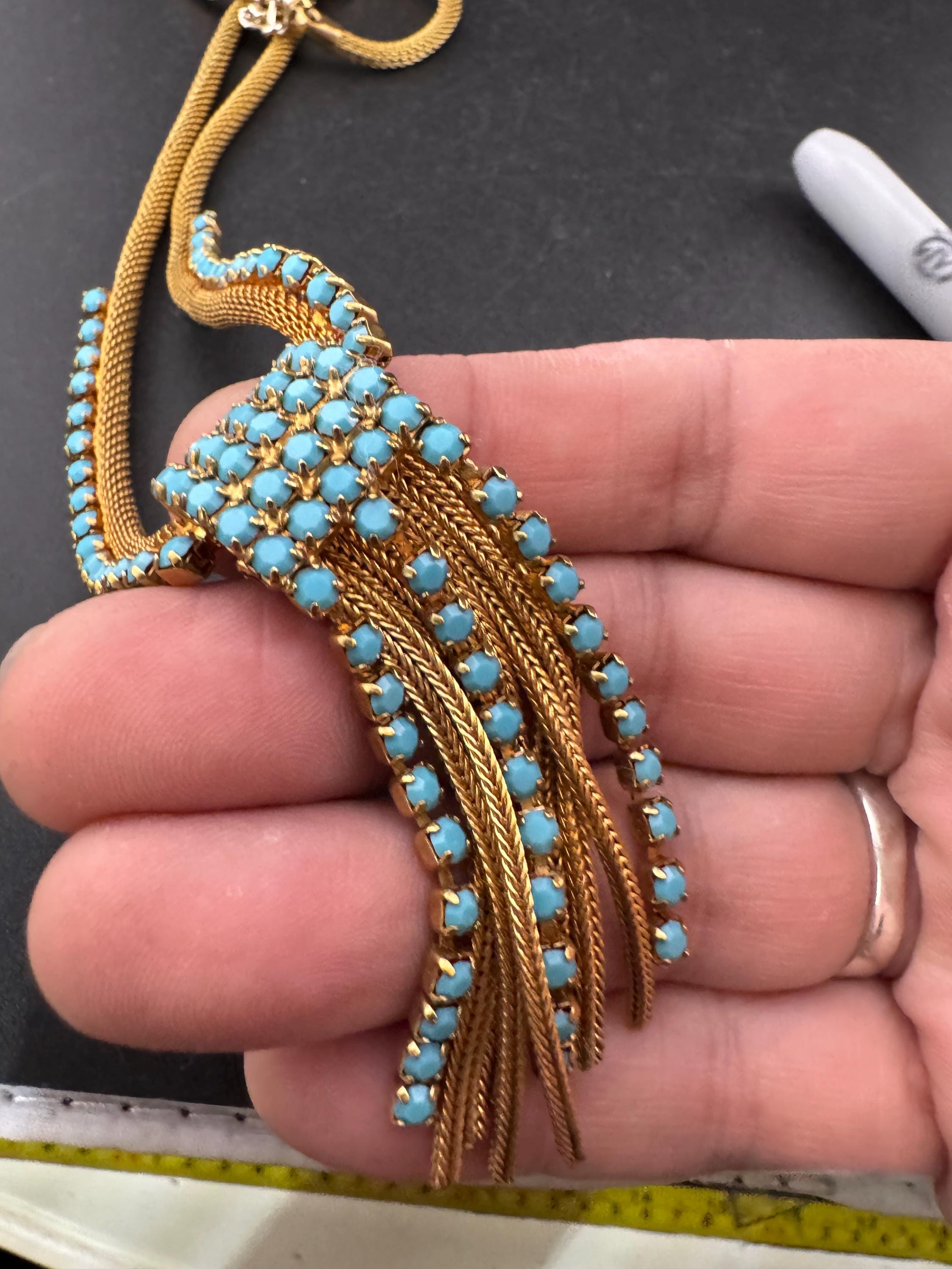 Vintage 1960s 1970s gold tone mesh lariat drop waterfall necklace with turquoise glass paste stones adj to 50cm long plus drop