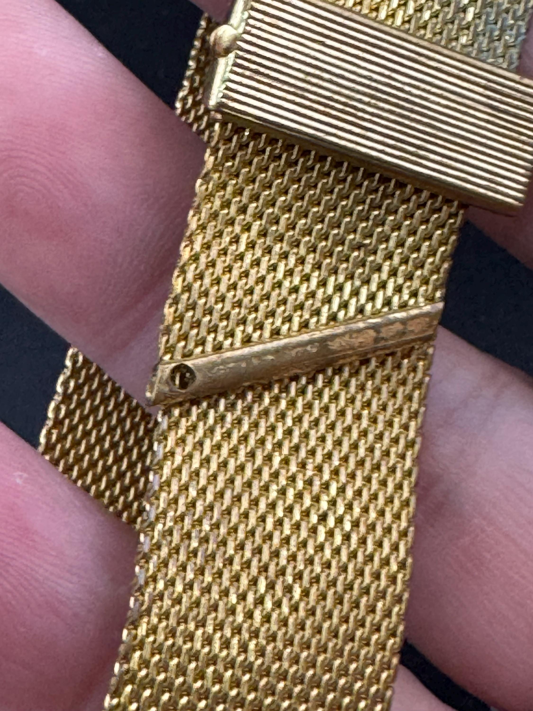 Vintage 1950s gold plated articulated 18mm wide mesh buckle bracelet