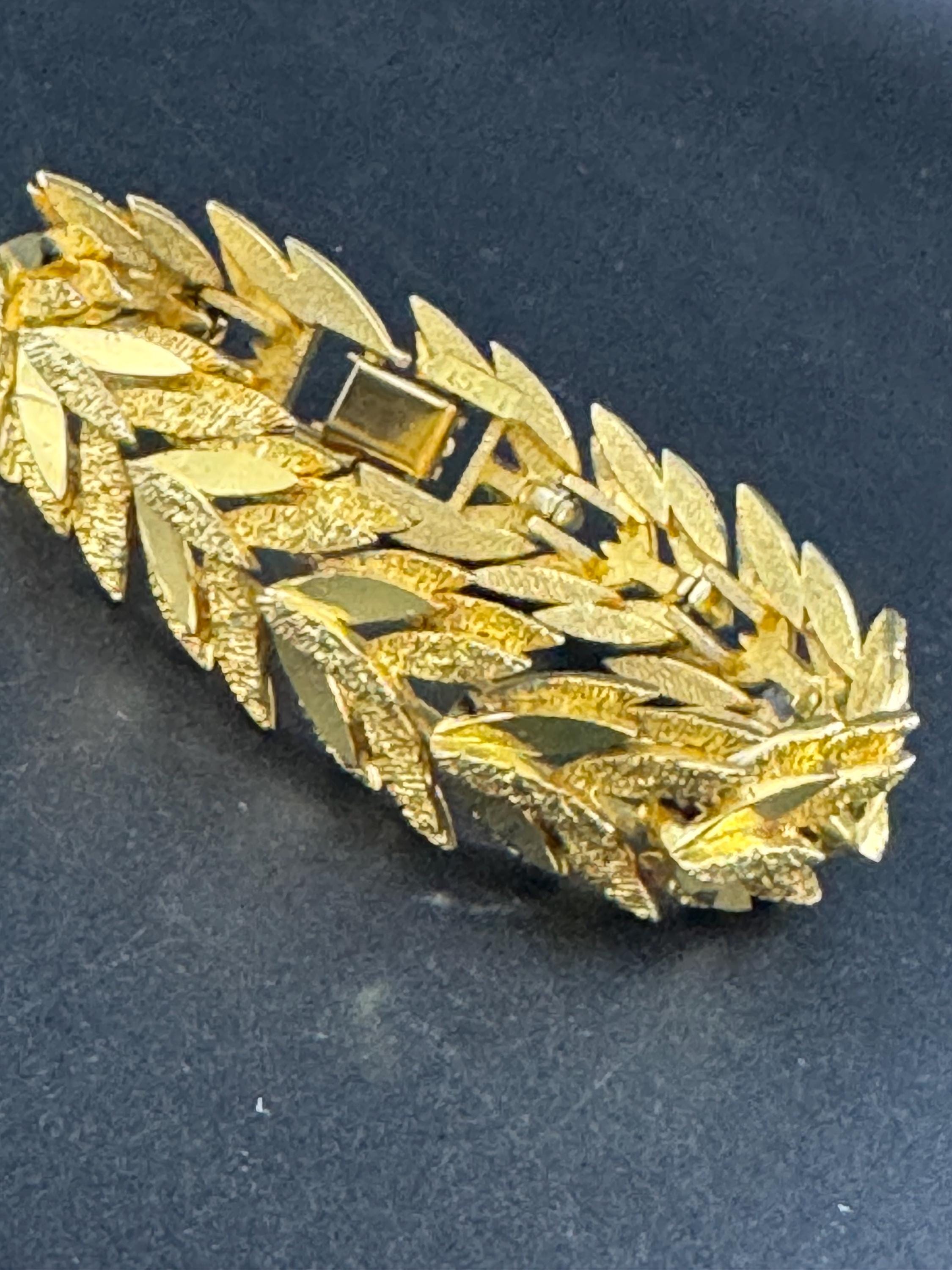 Vintage gold tone modernist abstract brutalist chunky panel link chevron bracelet 18.5cm x 2cm