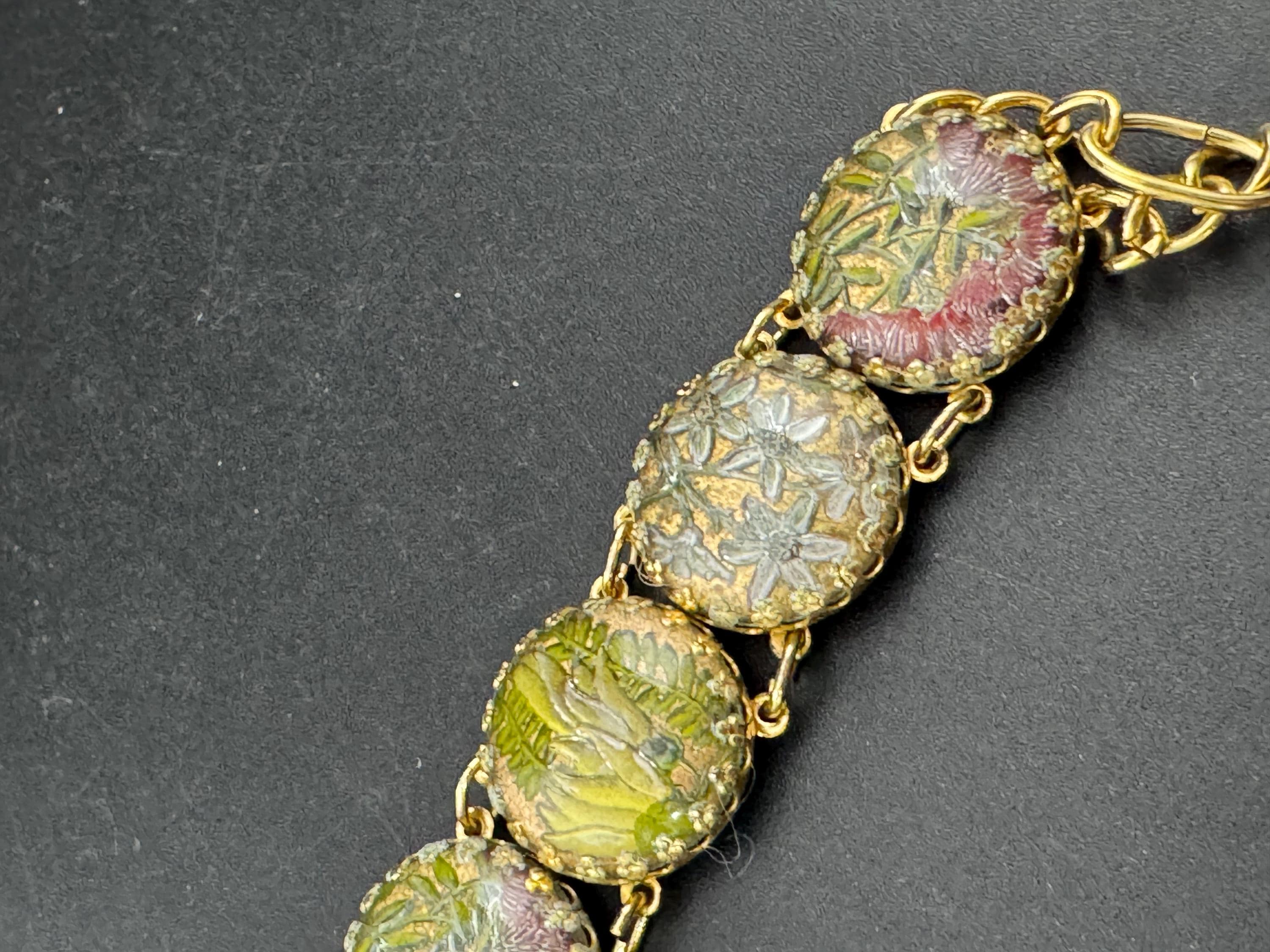 Vintage 1940s pretty rolled Gold plated Lucite floral inset Cabochons panel link Bracelet 20.5cm x 2cm
