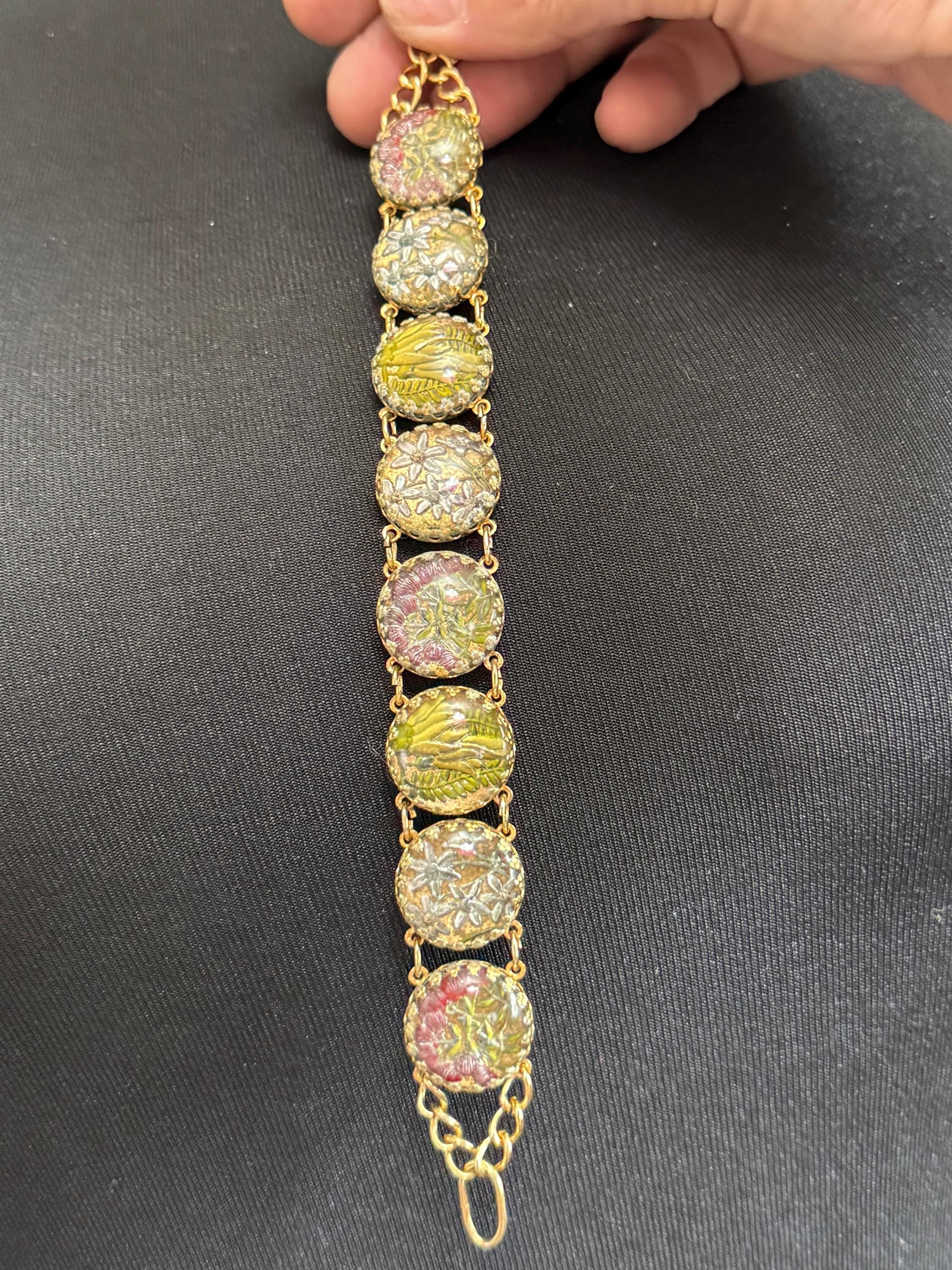 Vintage 1940s pretty rolled Gold plated Lucite floral inset Cabochons panel link Bracelet 20.5cm x 2cm