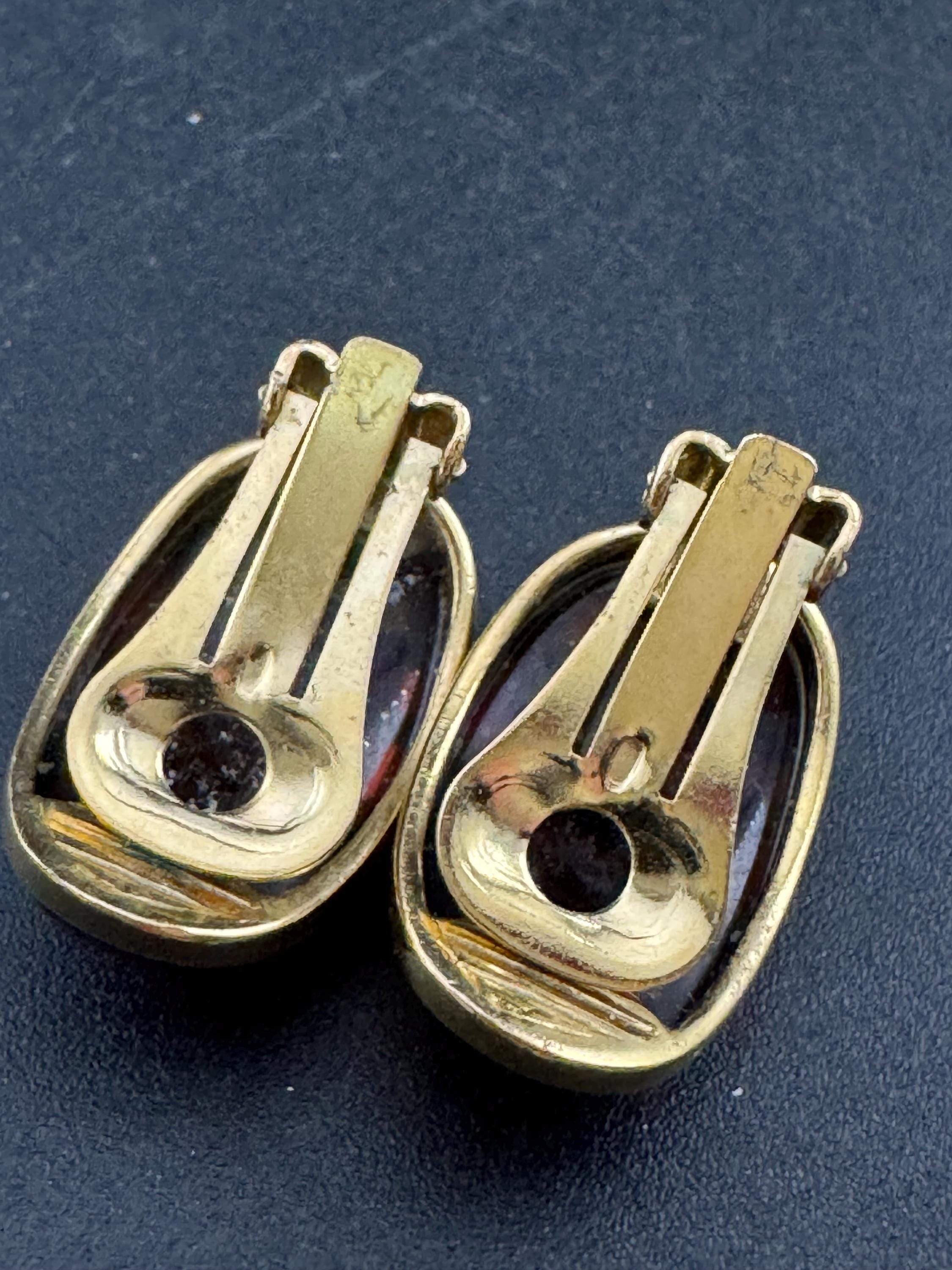 Retro pair brown black animal tiger print, gold tone 2.5cm acrylic stud clip on earrings, big cat