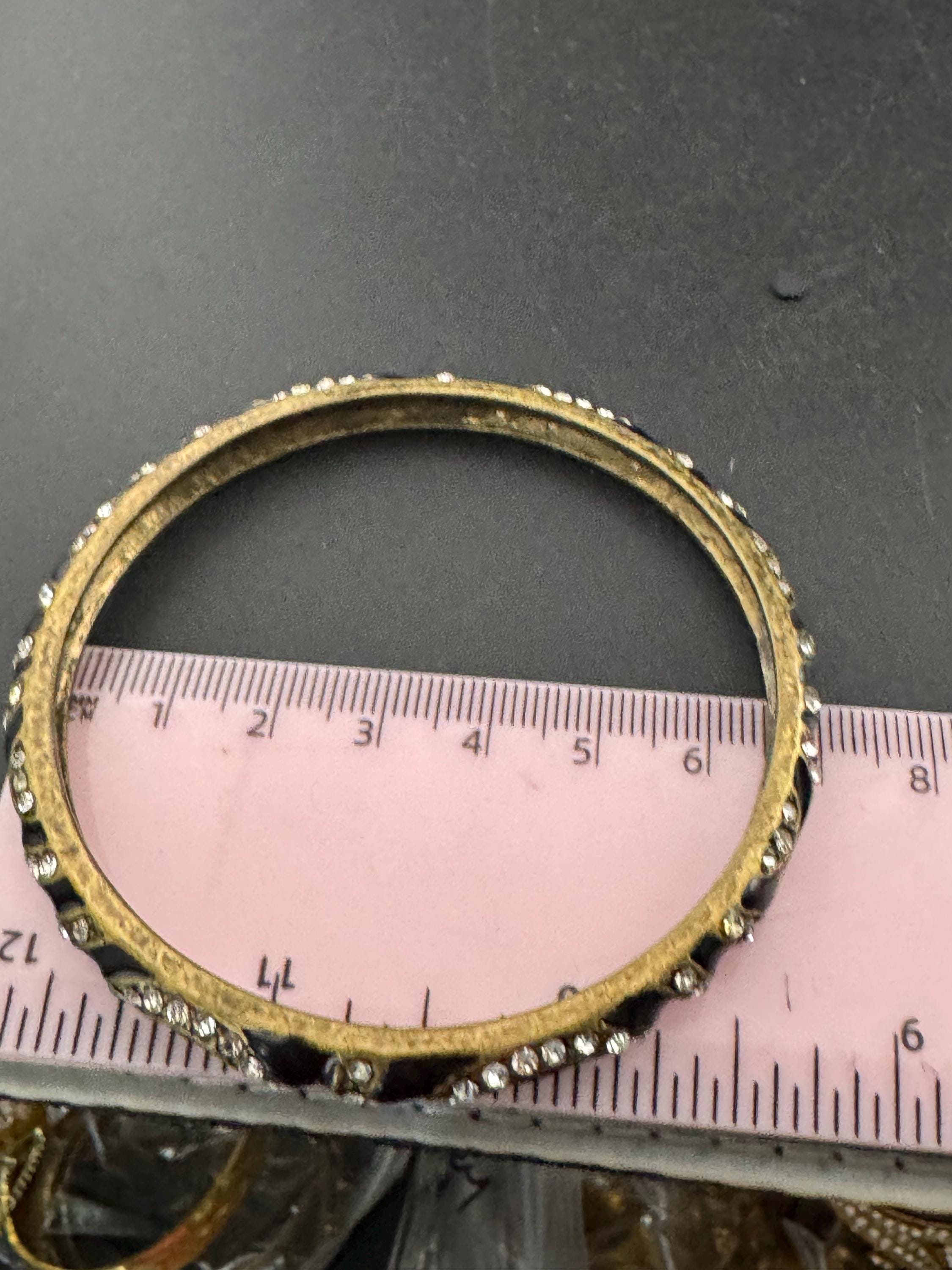 Vintage clear crystal diamanté, black enamel fixed round slim bangle , 80s