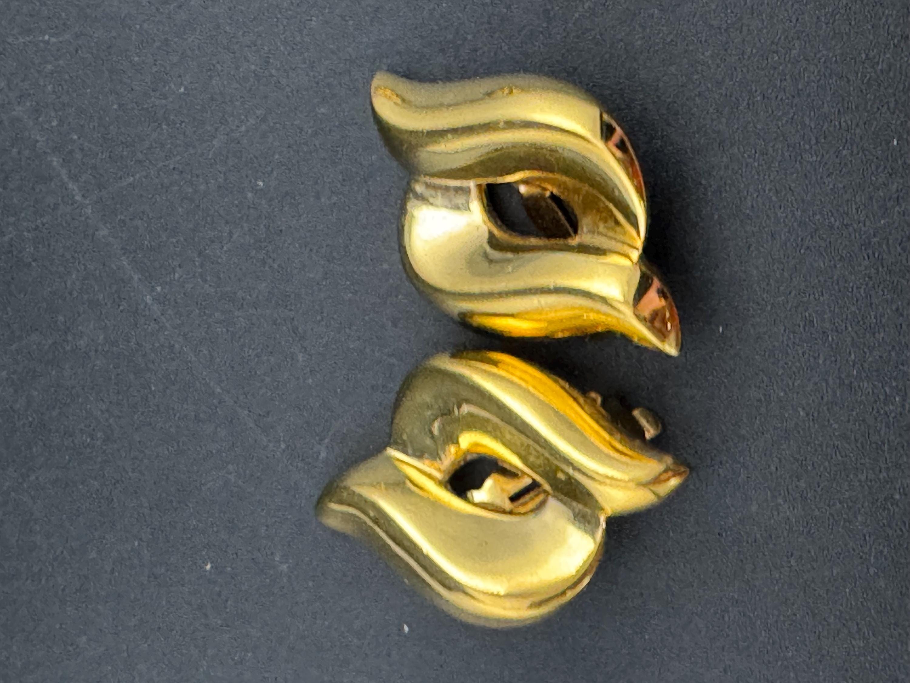 Large 3cm abstract clip on earrings, oversized Vintage gold tone swirls