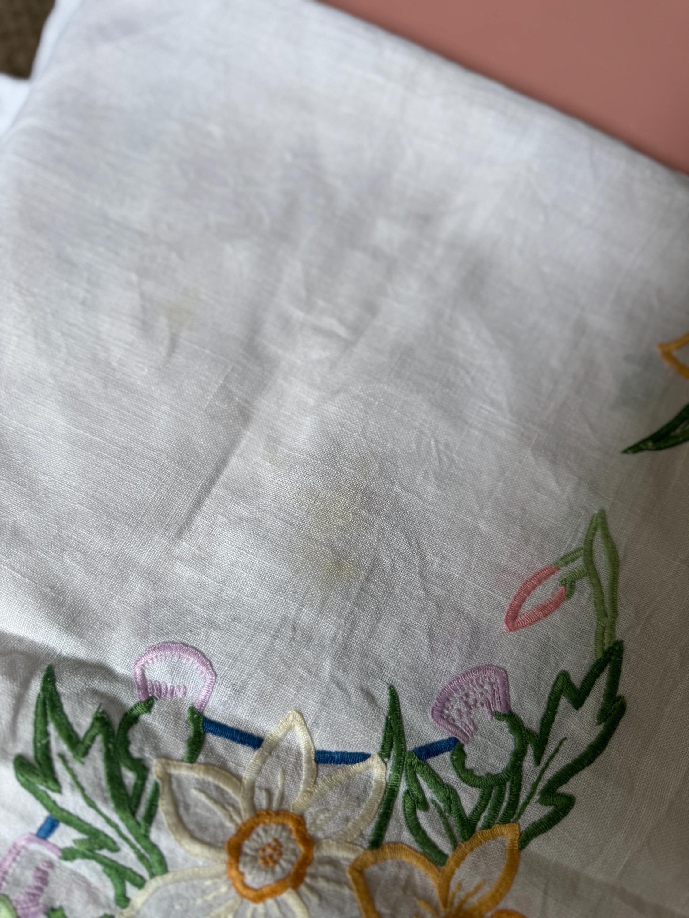 Vintage Embroidered Floral Tablecloth: Mid-Century Pastel Linen (104 x 90 cm