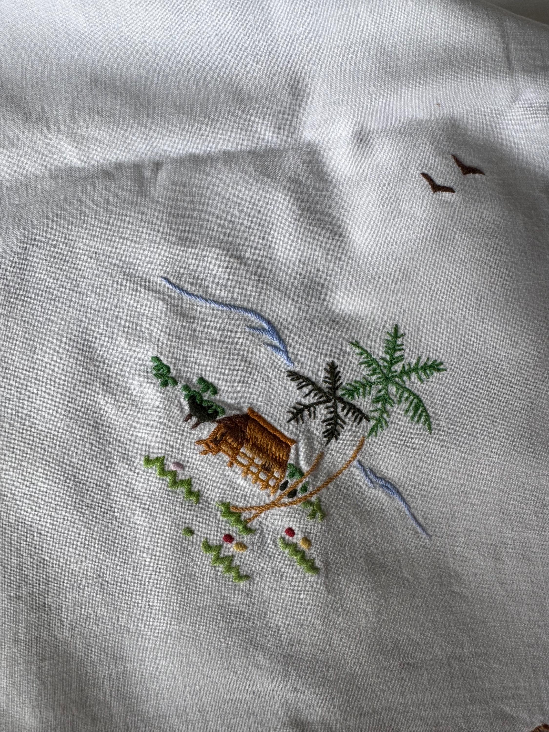 79 x 86 near square white blue green palm tree Chinese embroidered cotton oriental boat scene tablecloth chateau cottage Japanese