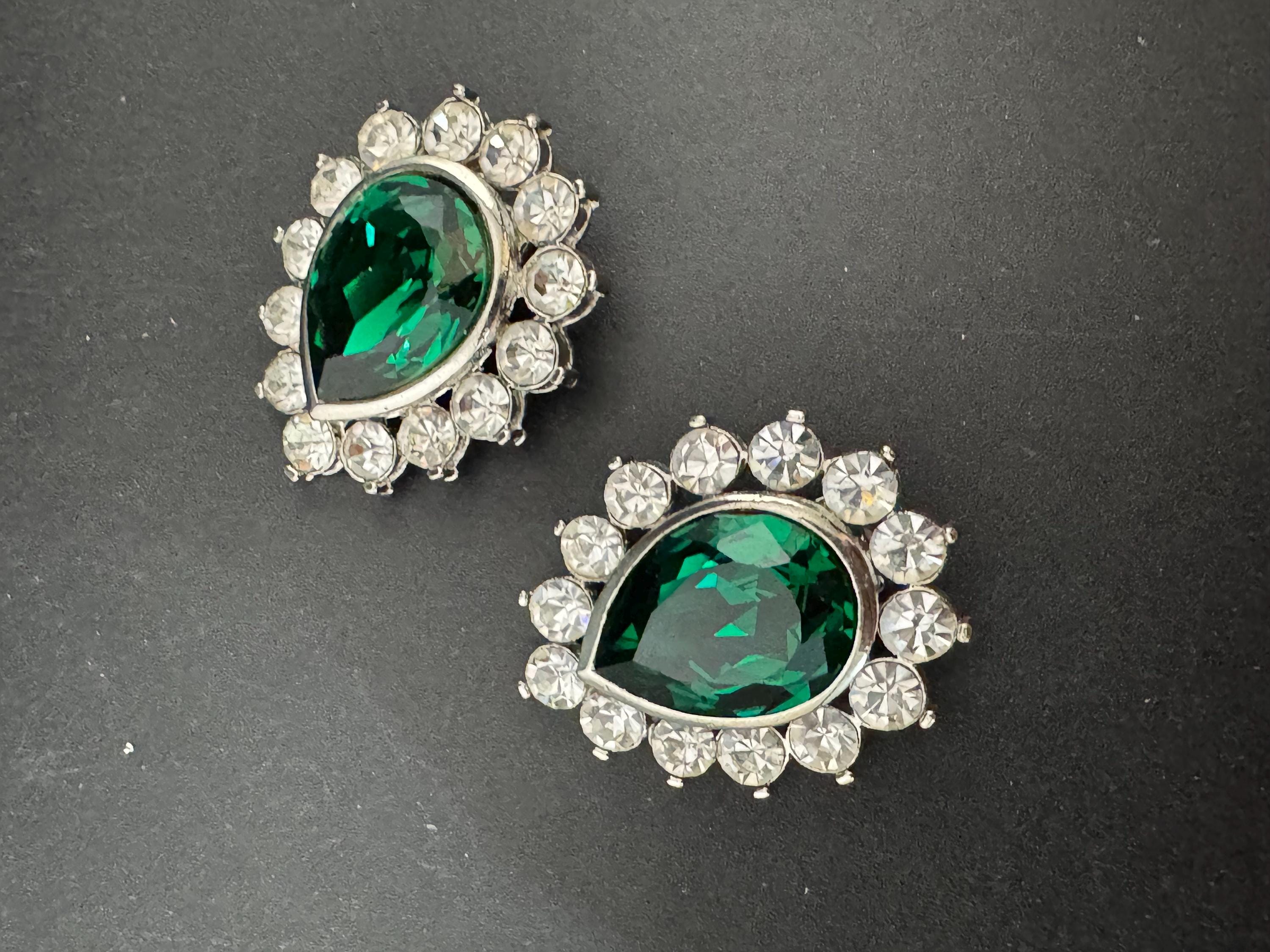 Vintage Emerald Green Swarovski Crystal Teardrop Earrings: 1980s Silver Tone