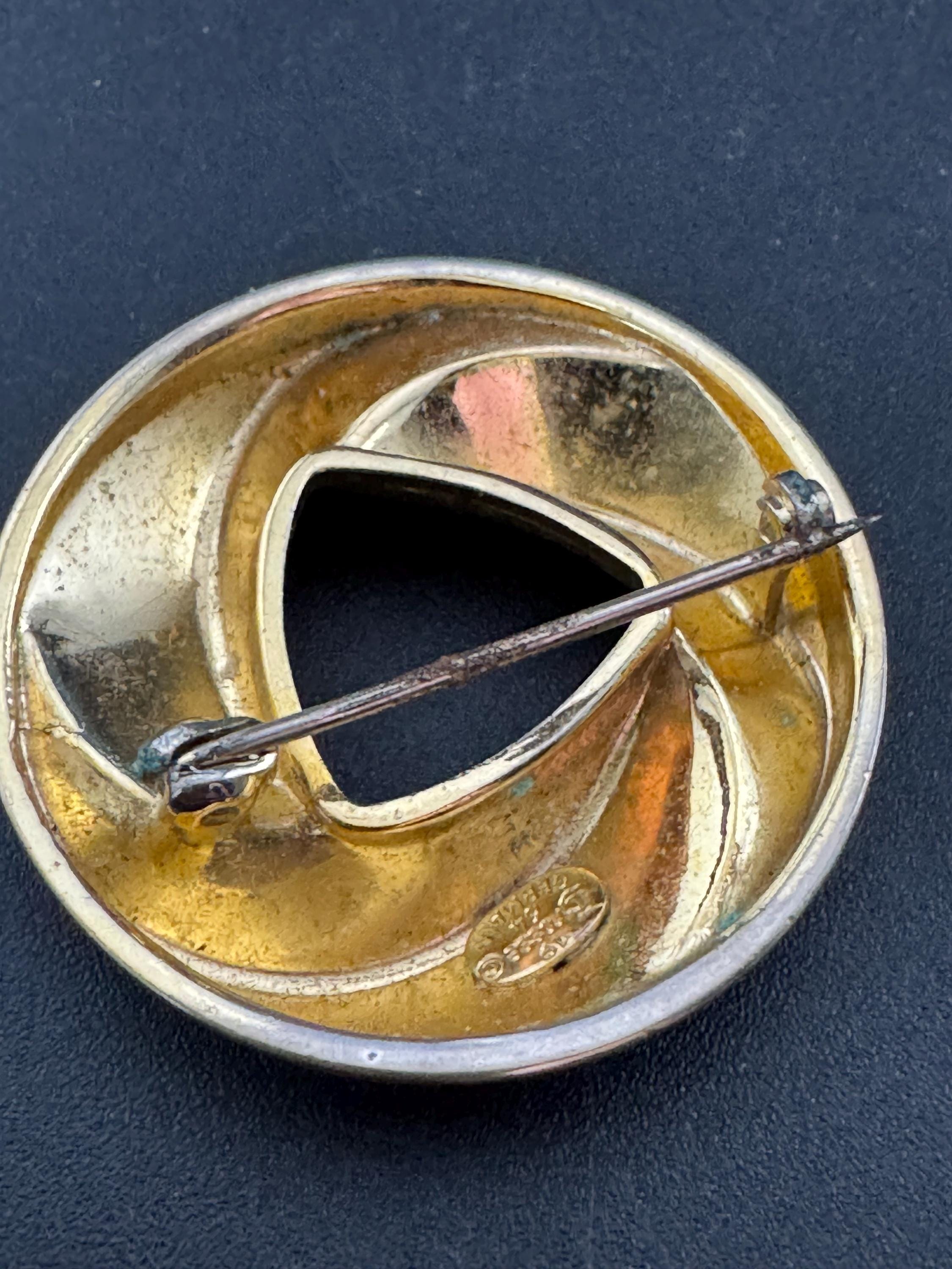 Signed GROSSE 1964 German Modernist Brooch - Gold Tone Swirl Design