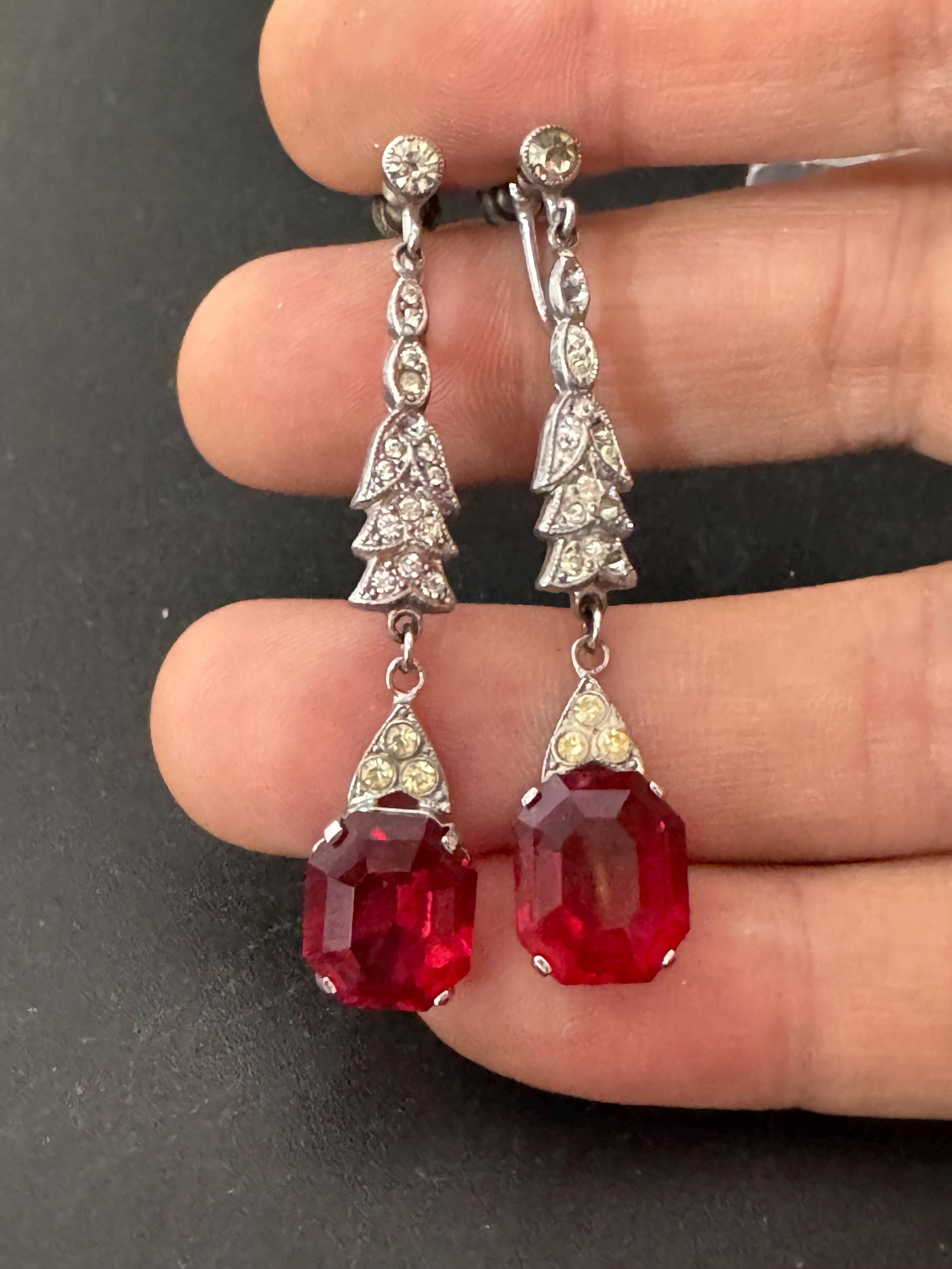 Vintage pink ruby Rhinestone Long Drop screw back Clip on Earrings