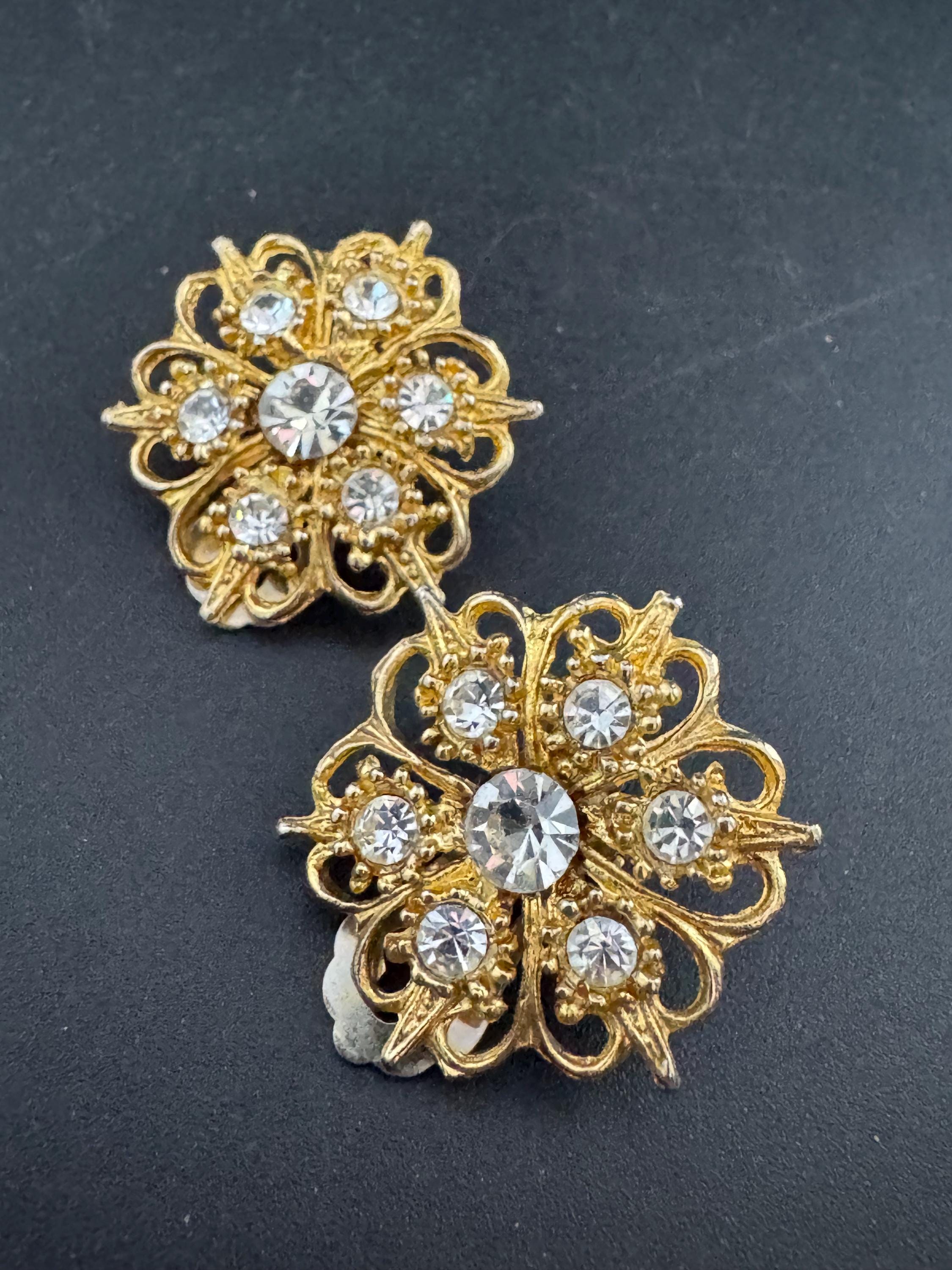 Vintage gold tone clear diamanté 3cm floral clip on earrings mid century