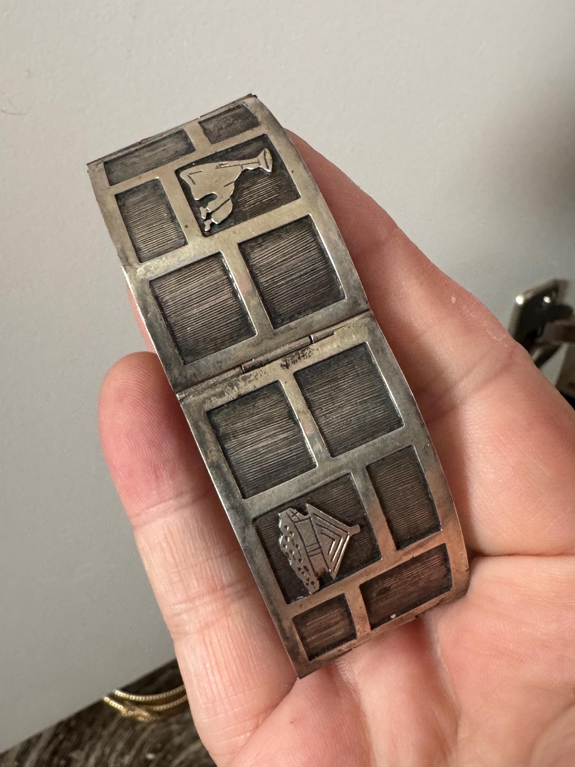 900 grade Ecuador Solid silver modernist Vintage continental silver panel link bracelet 30.7grams