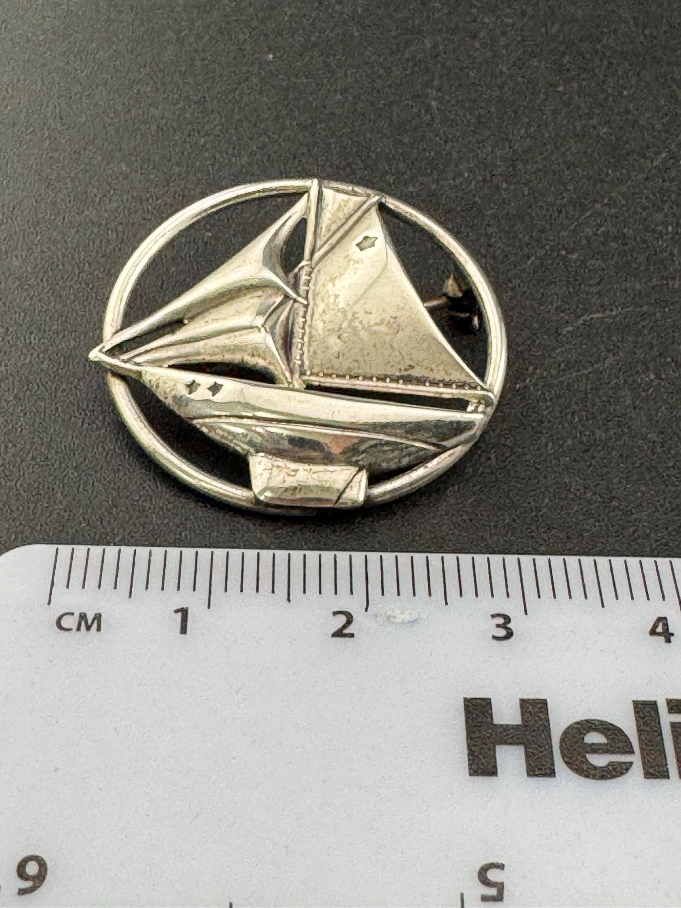 Beau silver signed Sterling silver Vintage nautical yacht sailing ship Brooch, gift for captain, crew
