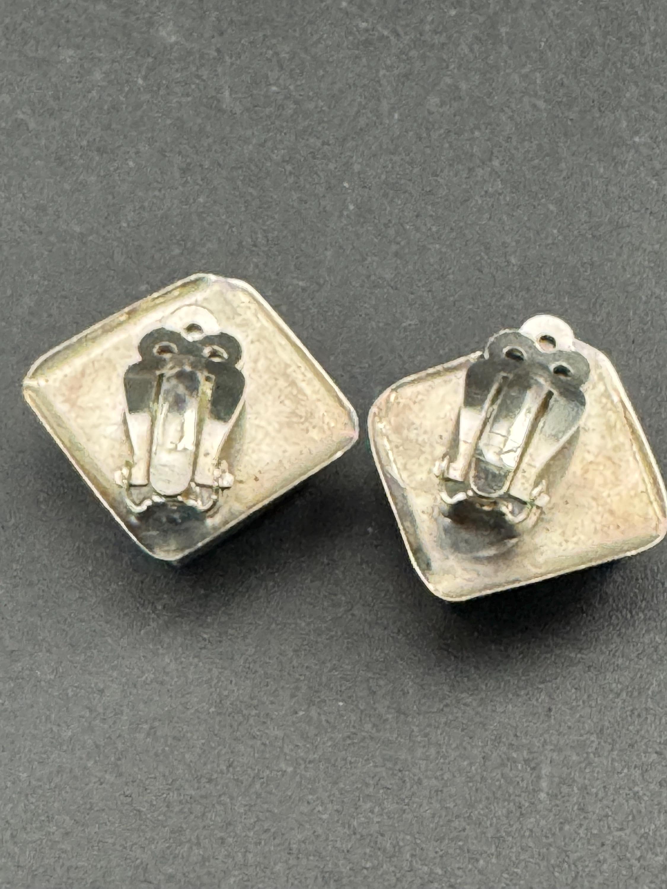 Vintage chunky 2.75cm 925 modernist sterling silver and malachite green gemstone square cube clip on earrings 16.1 grams