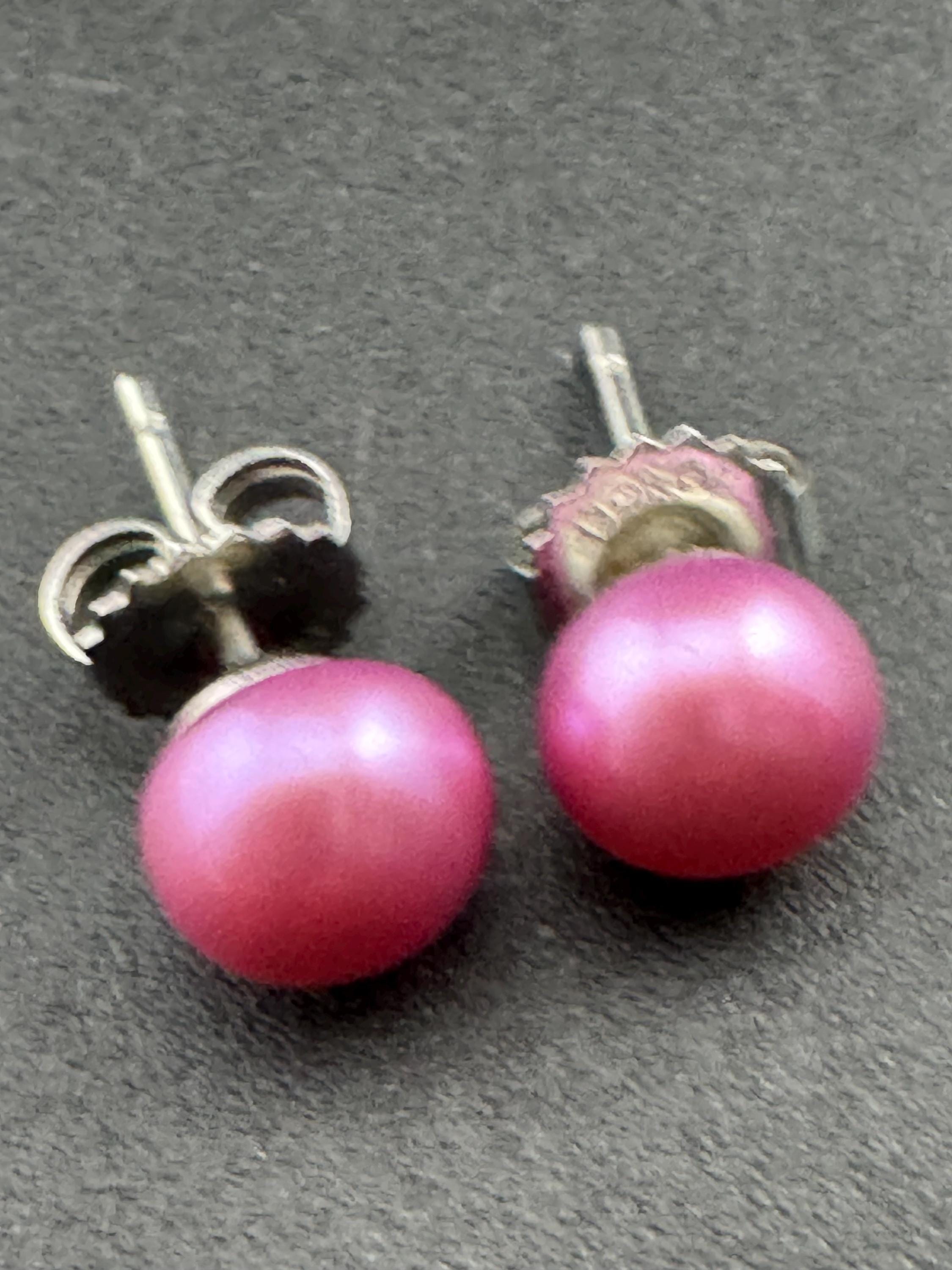 One pair of 925 Sterling silver genuine natural pearl small stud earrings choose bright pink, teal green or petrol grey