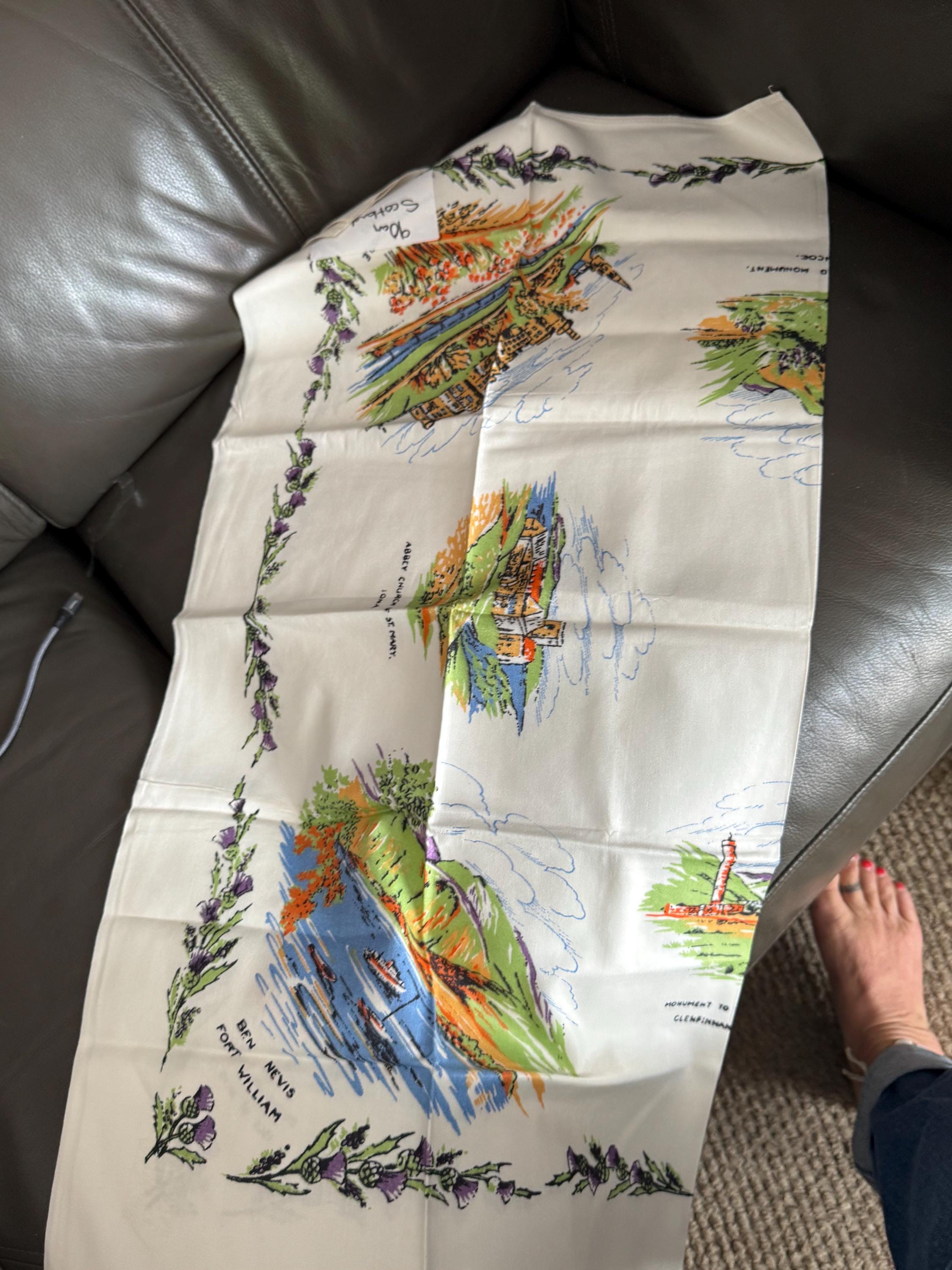 90cm Vintage printed souvenir tablecloth SCOTLAND landmarks Scottish cities