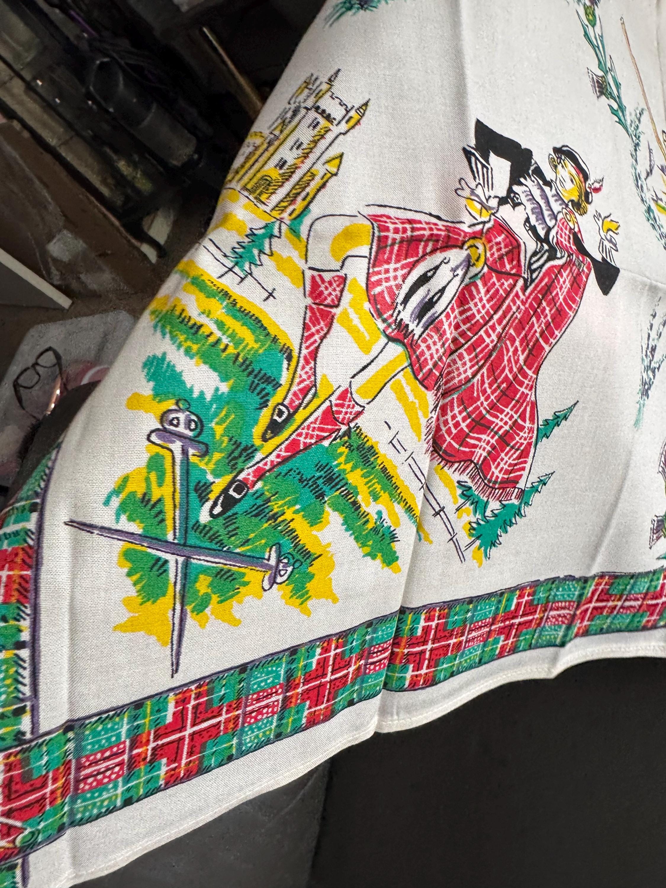 93cm square Vintage printed souvenir tablecloth SCOTLAND landmarks Scottish cities