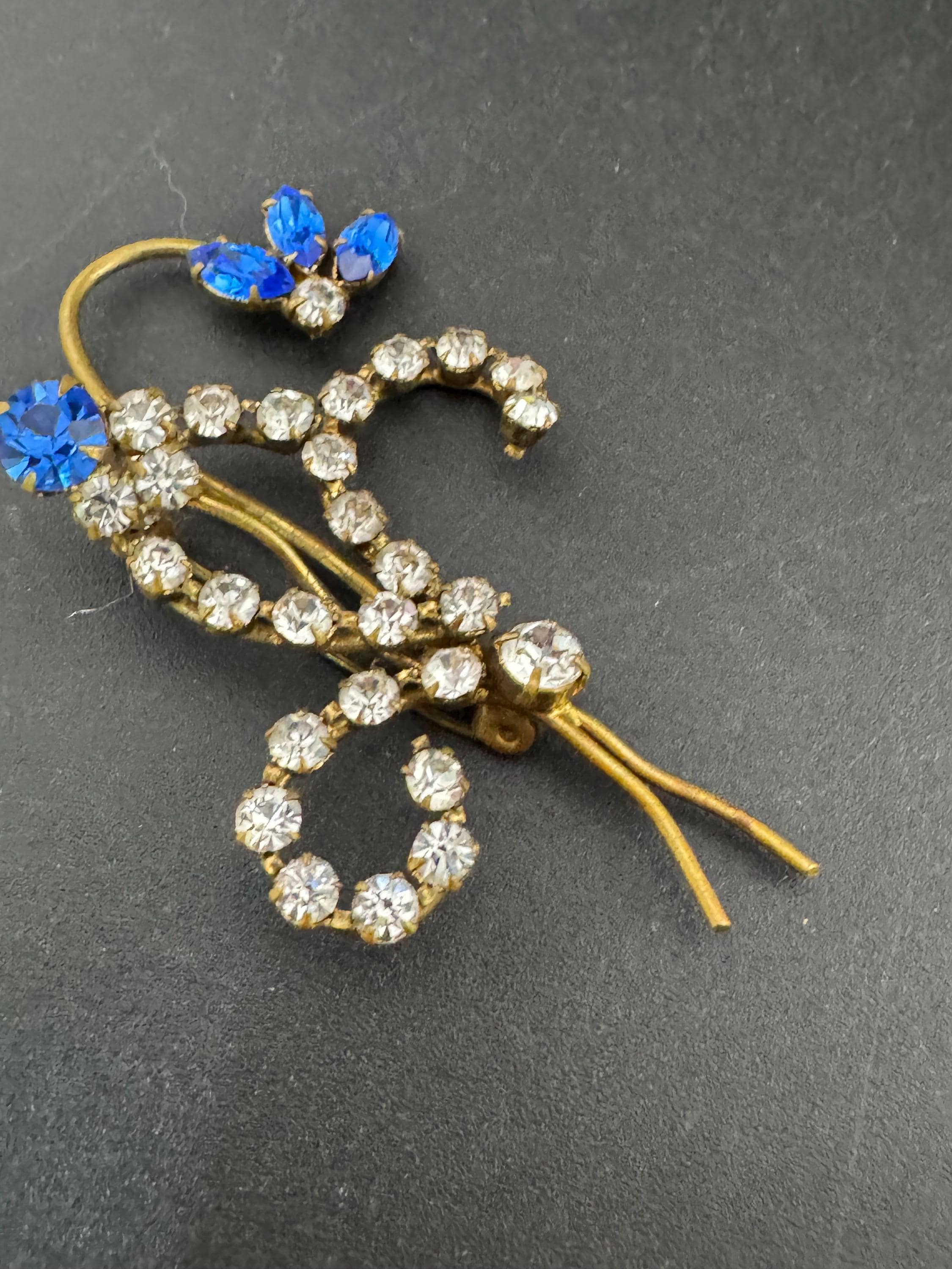 Vintage sapphire blue Faceted glass Diamanté floral Brooch