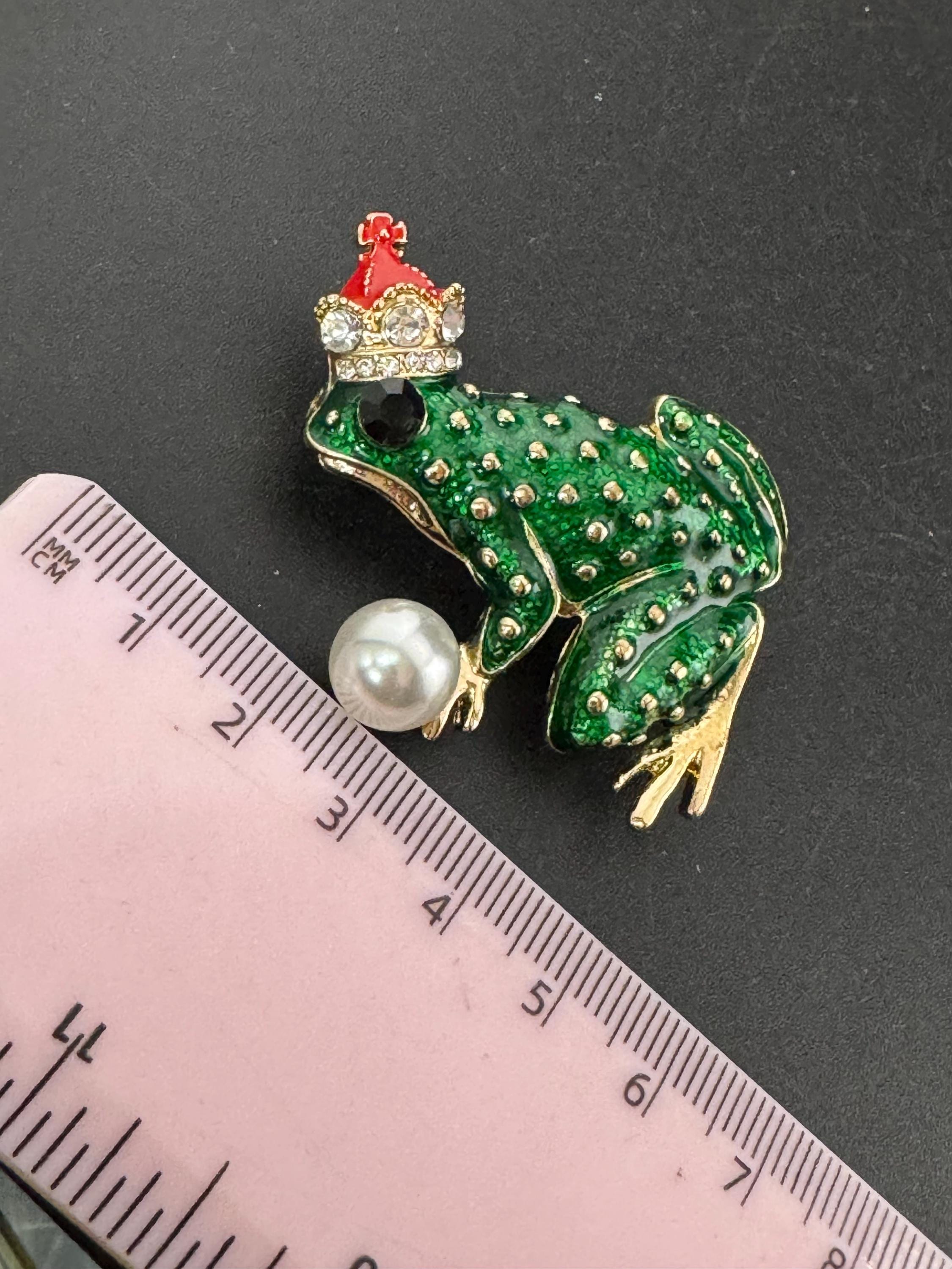 Novelty Frog Prince brooch, Green enamel, pearl & diamanté