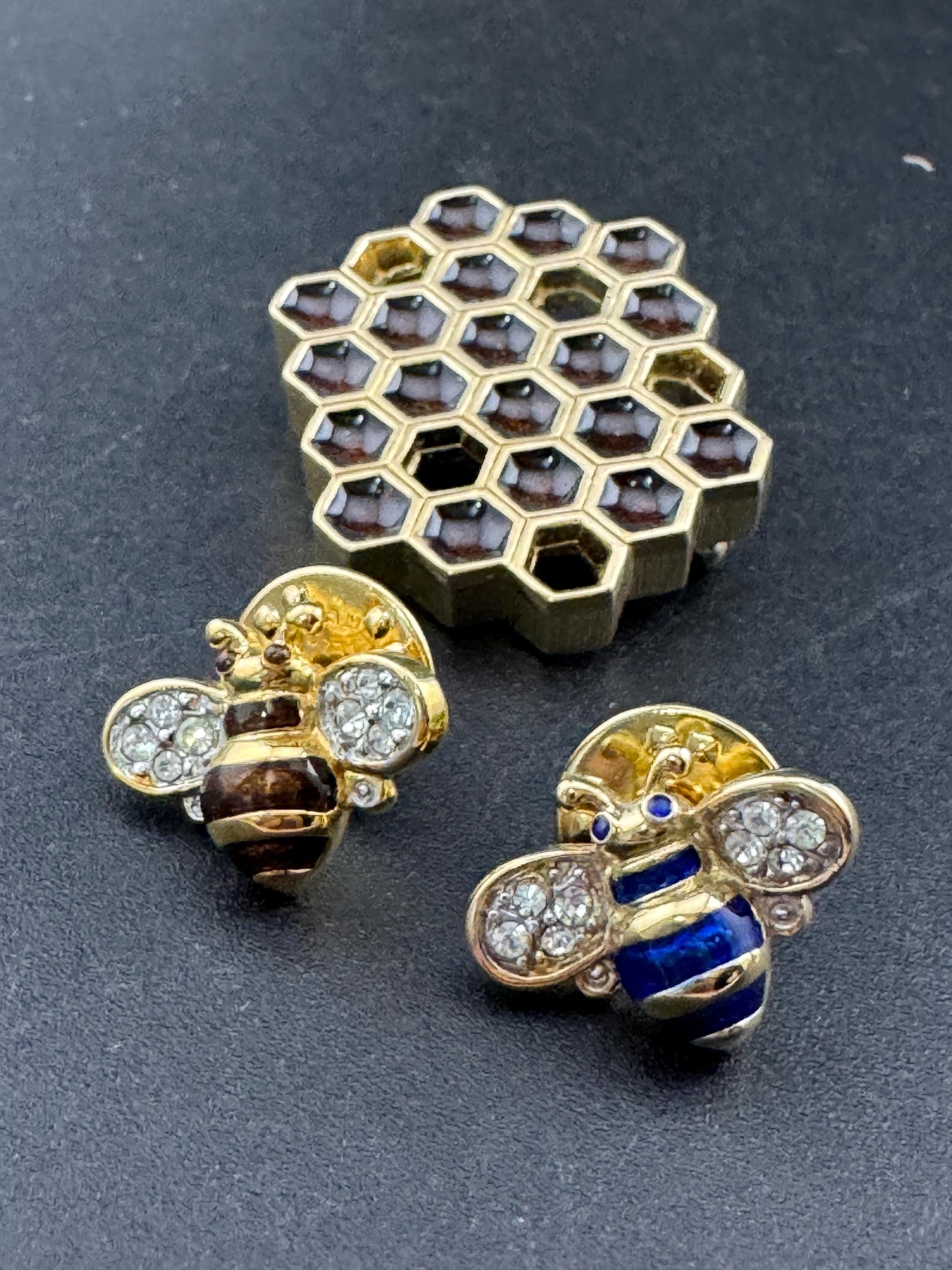 Vintage rhinestone and enamel honeycomb and bees brooch, interchangeable