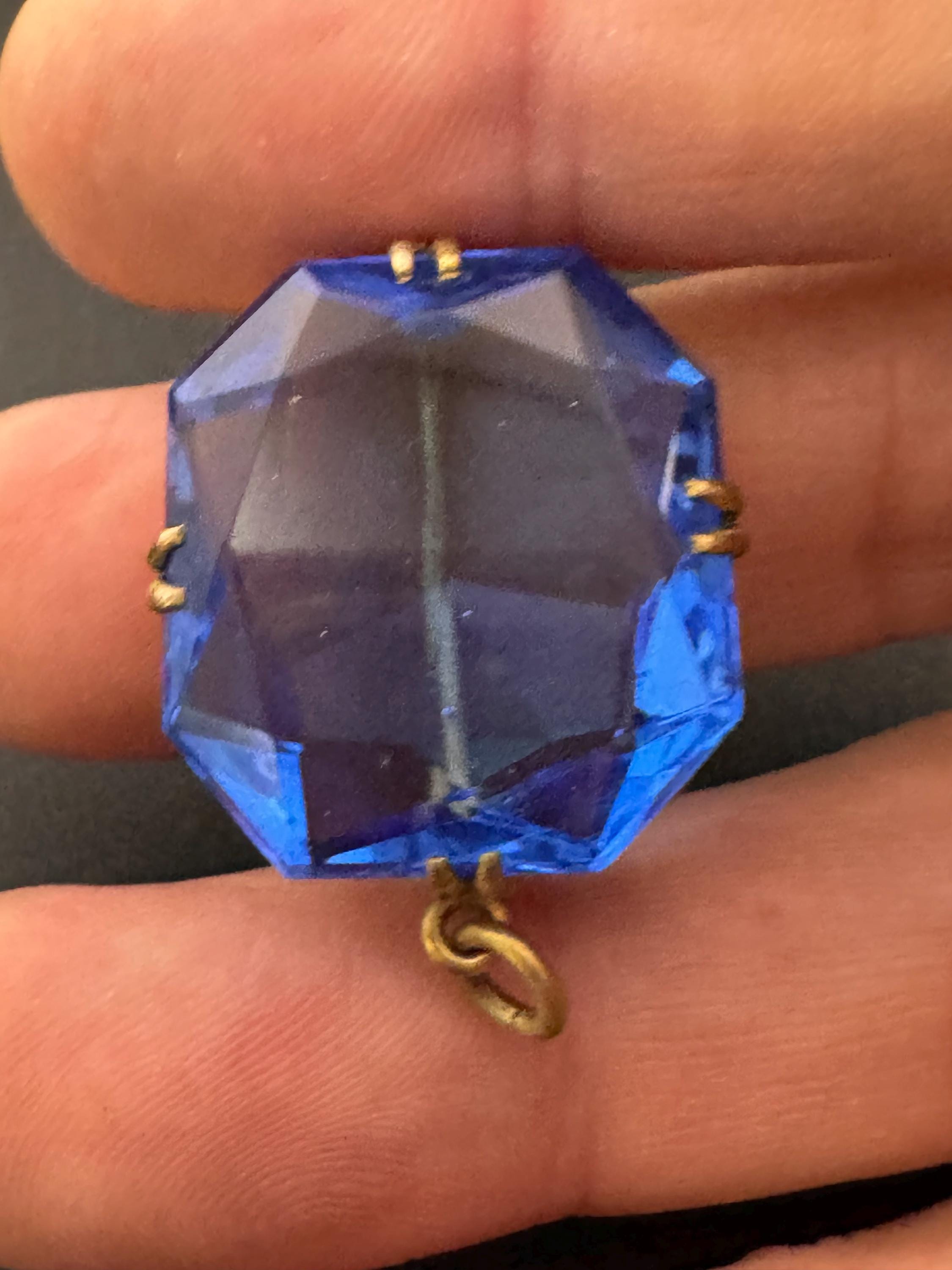 Antique Edwardian sapphire blue oval faceted glass pendant brooch, c clasp