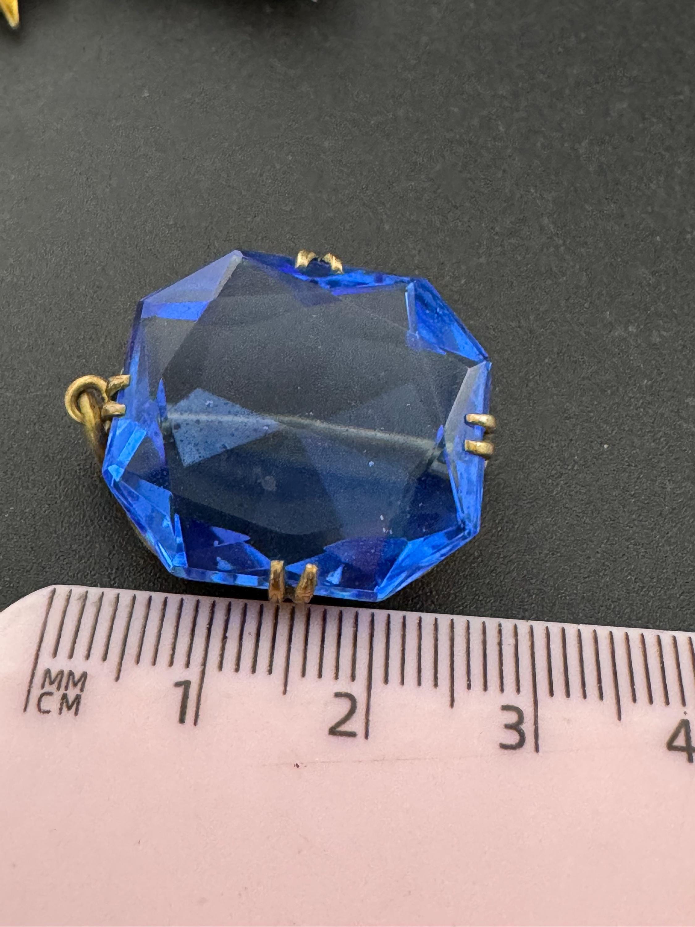 Antique Edwardian sapphire blue oval faceted glass pendant brooch, c clasp