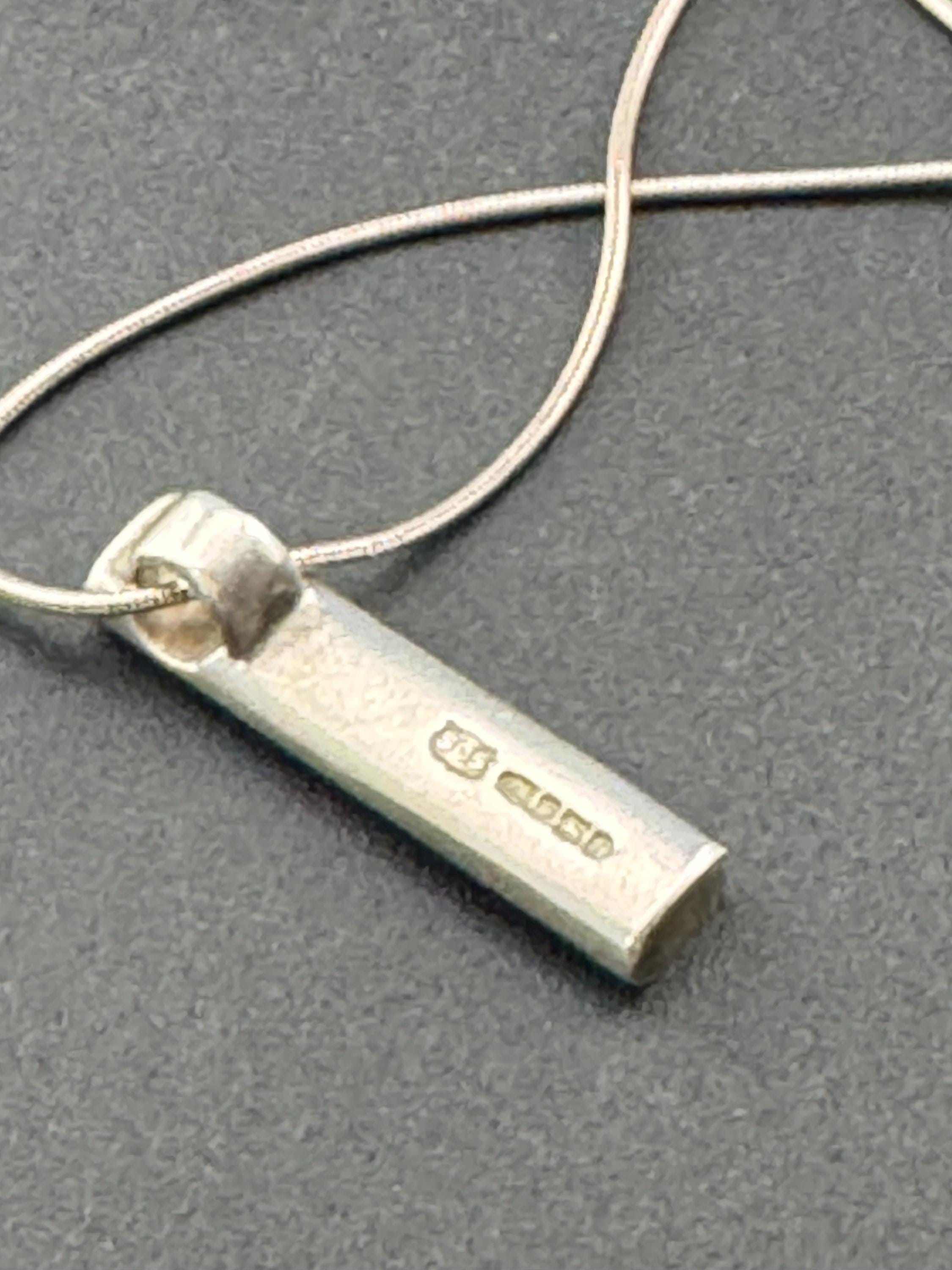 Modernist black and green grey gemstone stamped 925 silver sleek pendant necklace on a 40cm chain, maker scs full assay marks