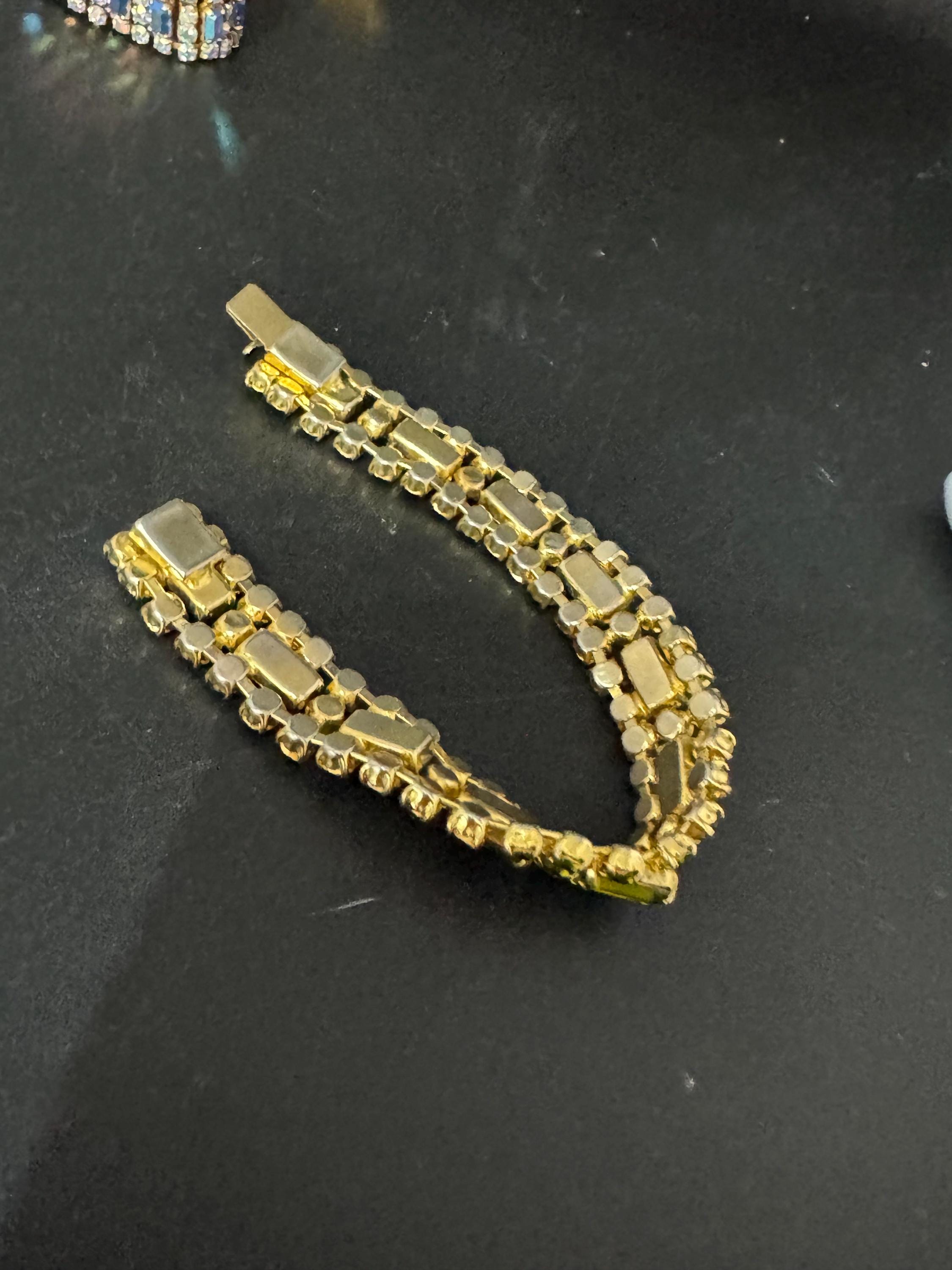 Vintage green rhinestone diamanté cocktail bracelet, gold tone