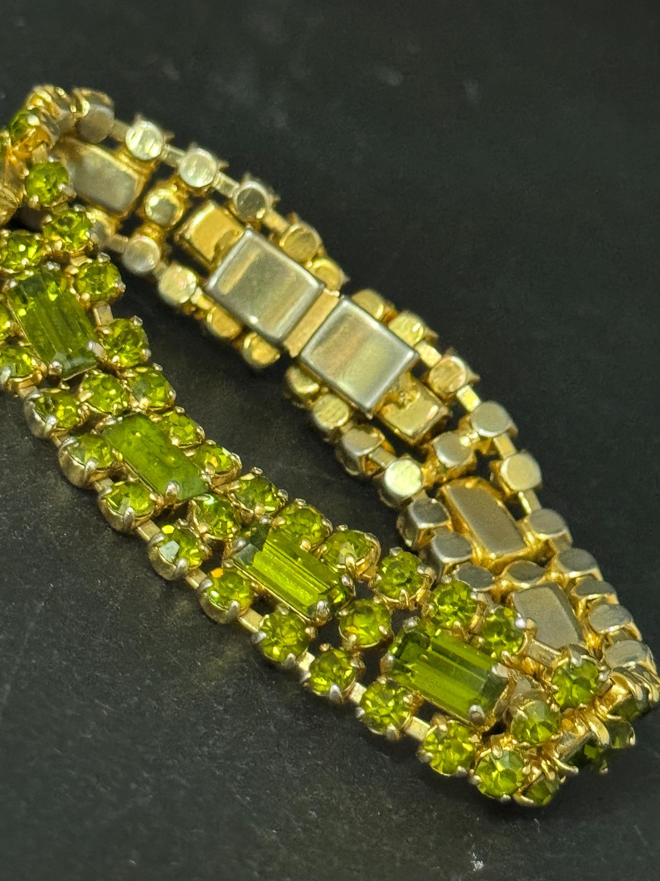 Vintage green rhinestone diamanté cocktail bracelet, gold tone