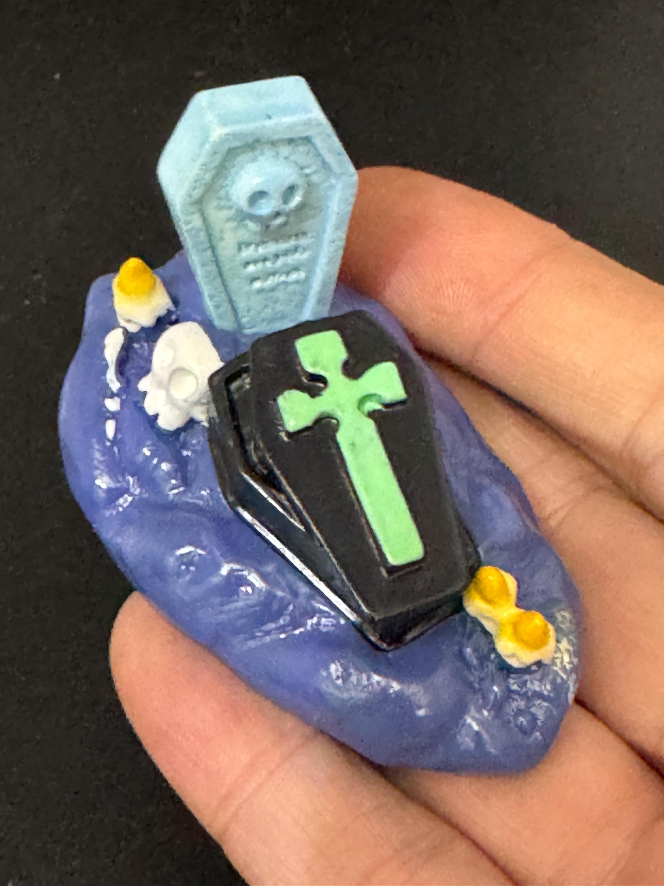 Mini spooky Halloween creepy haunted graveyard grave coffin cake topper decorations, craft scenery, reusable plastic
