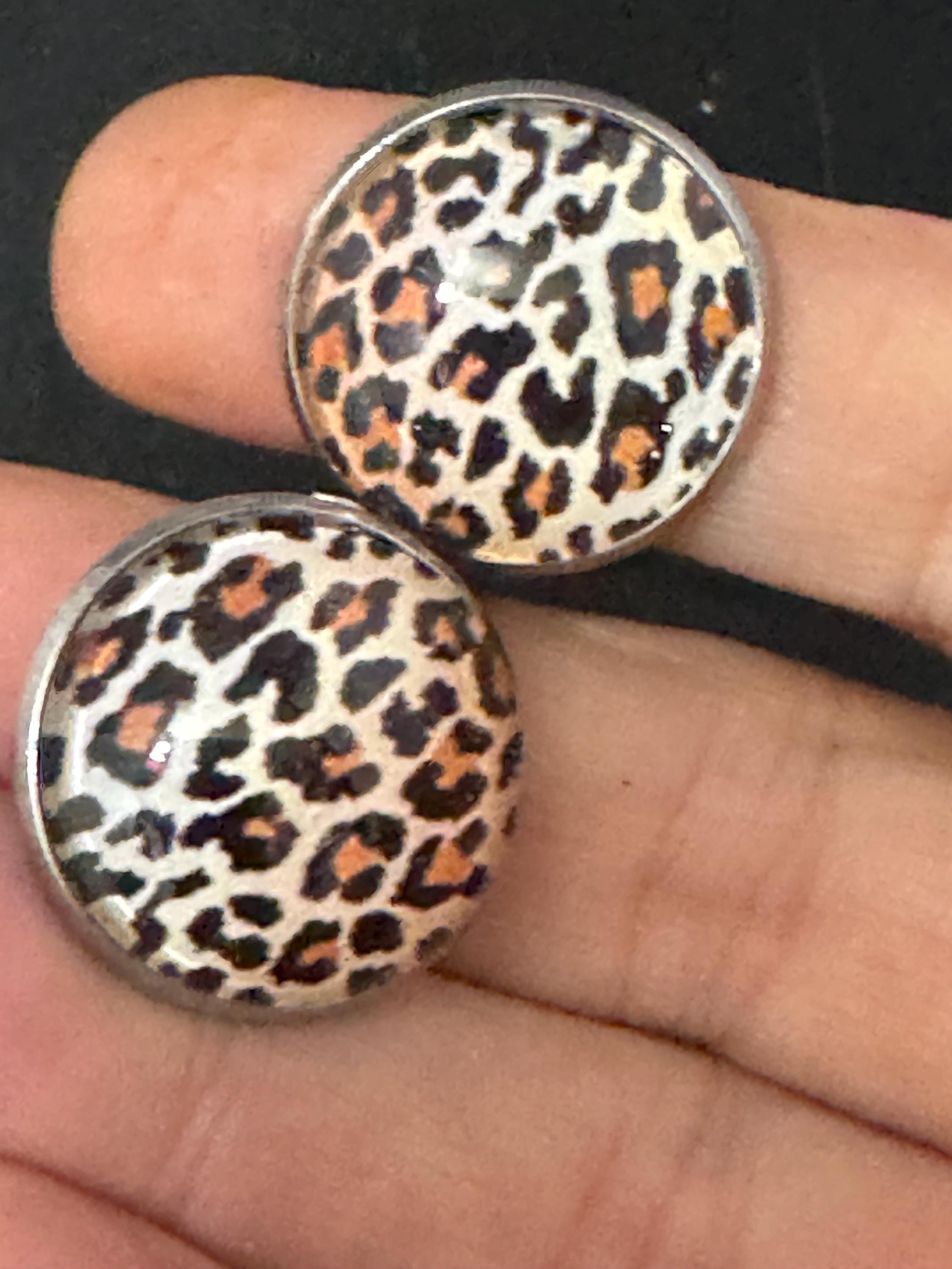 20mm leopard print clip on earrings, stainless steel silver tone glass