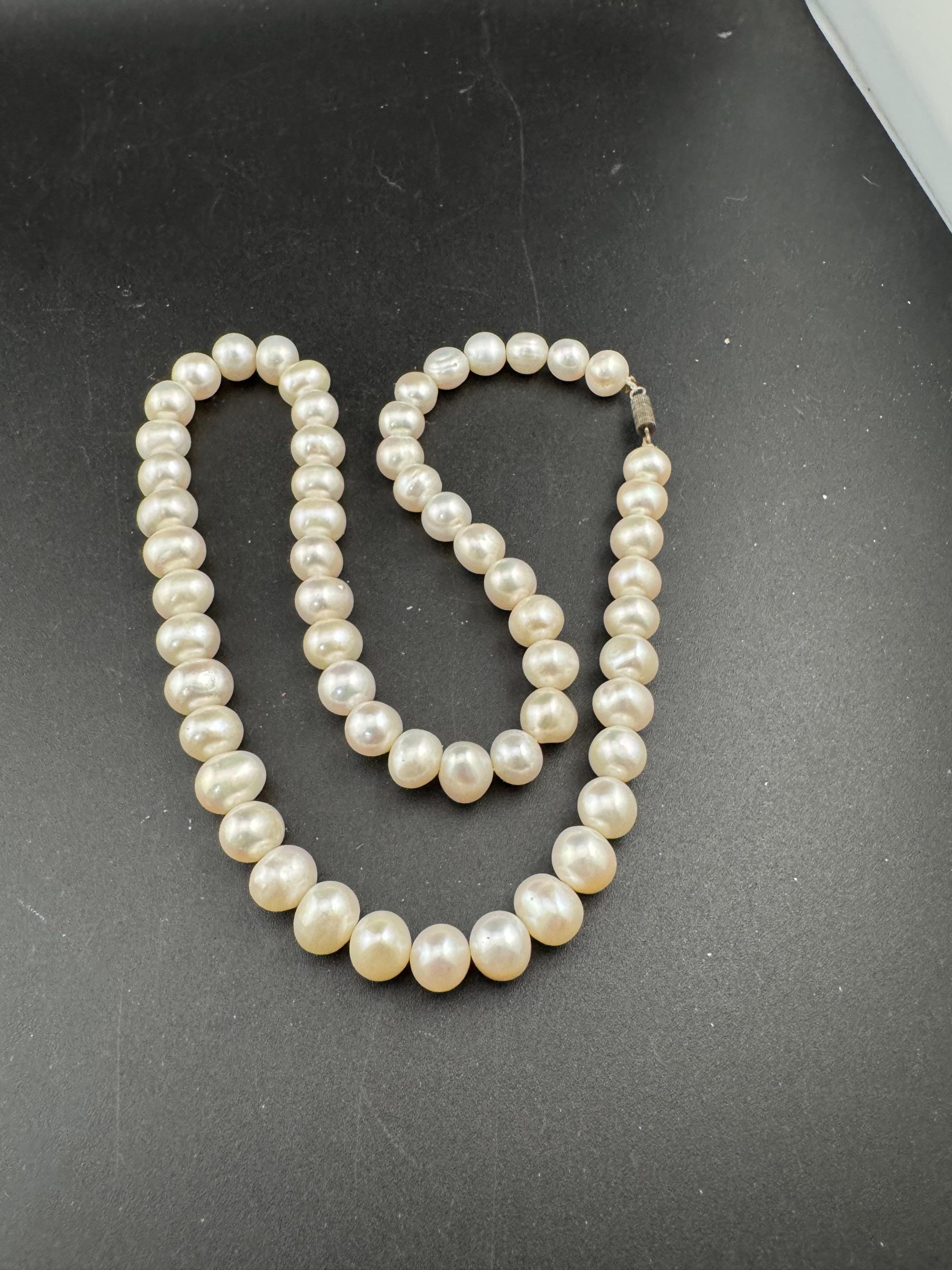 White Natural freshwater pearl beaded collar necklace 51cm