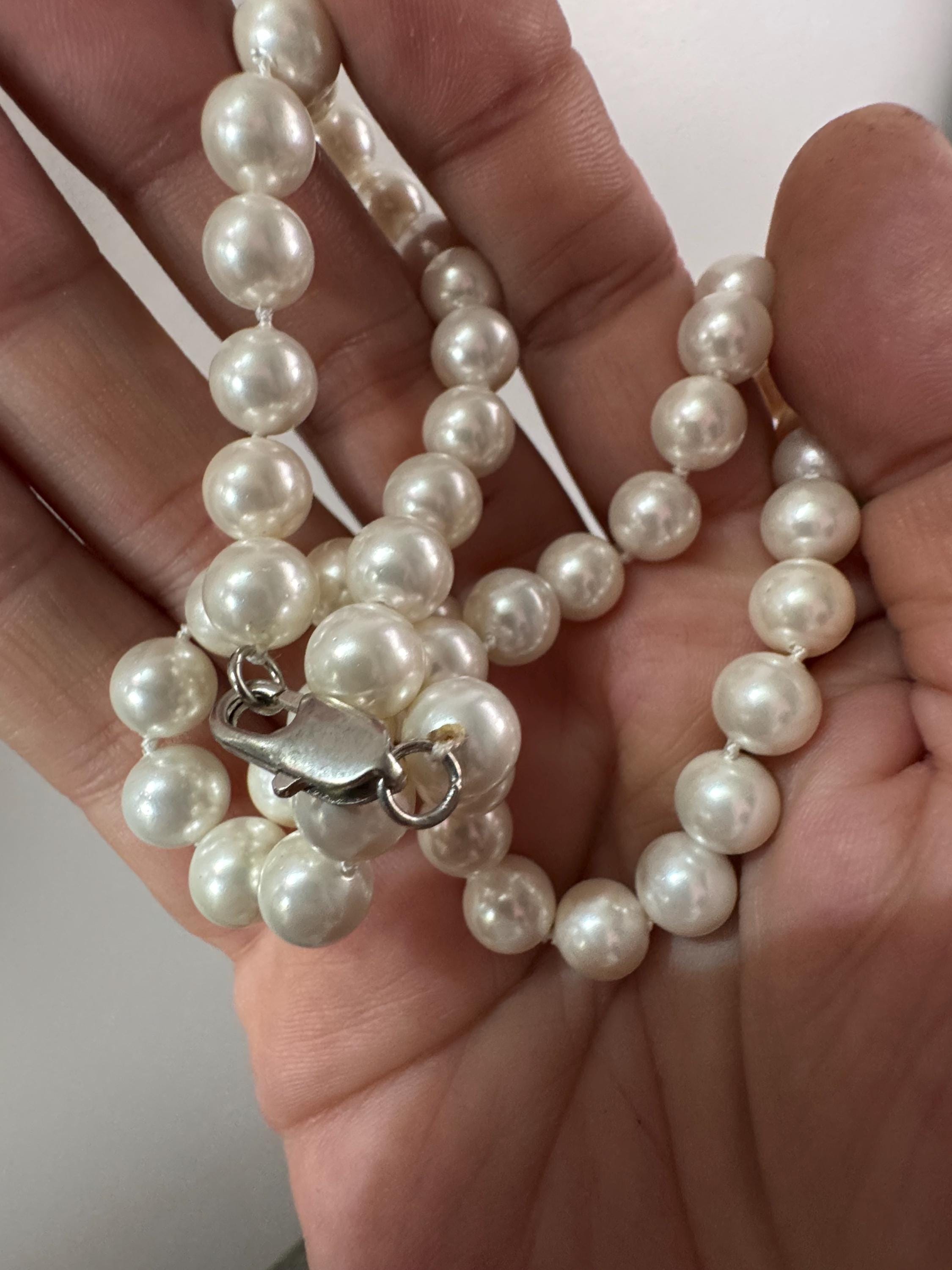 vintage white knotted glass pearl necklace modernist silver tone 46cm 8mm beads