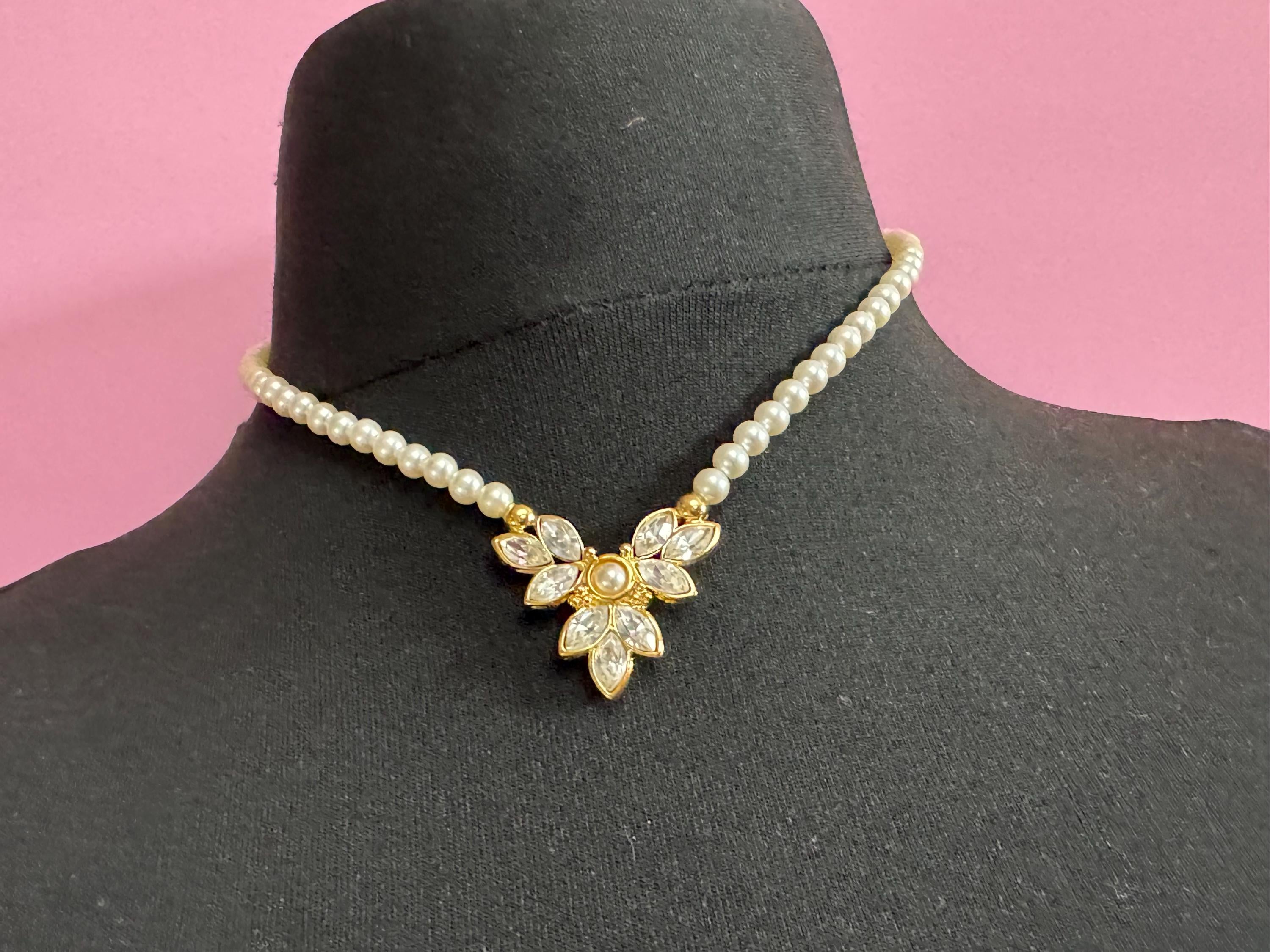 Signed Napier 1980s Vintage cream glass pearl rhinestone drop necklace gold tone 42cm