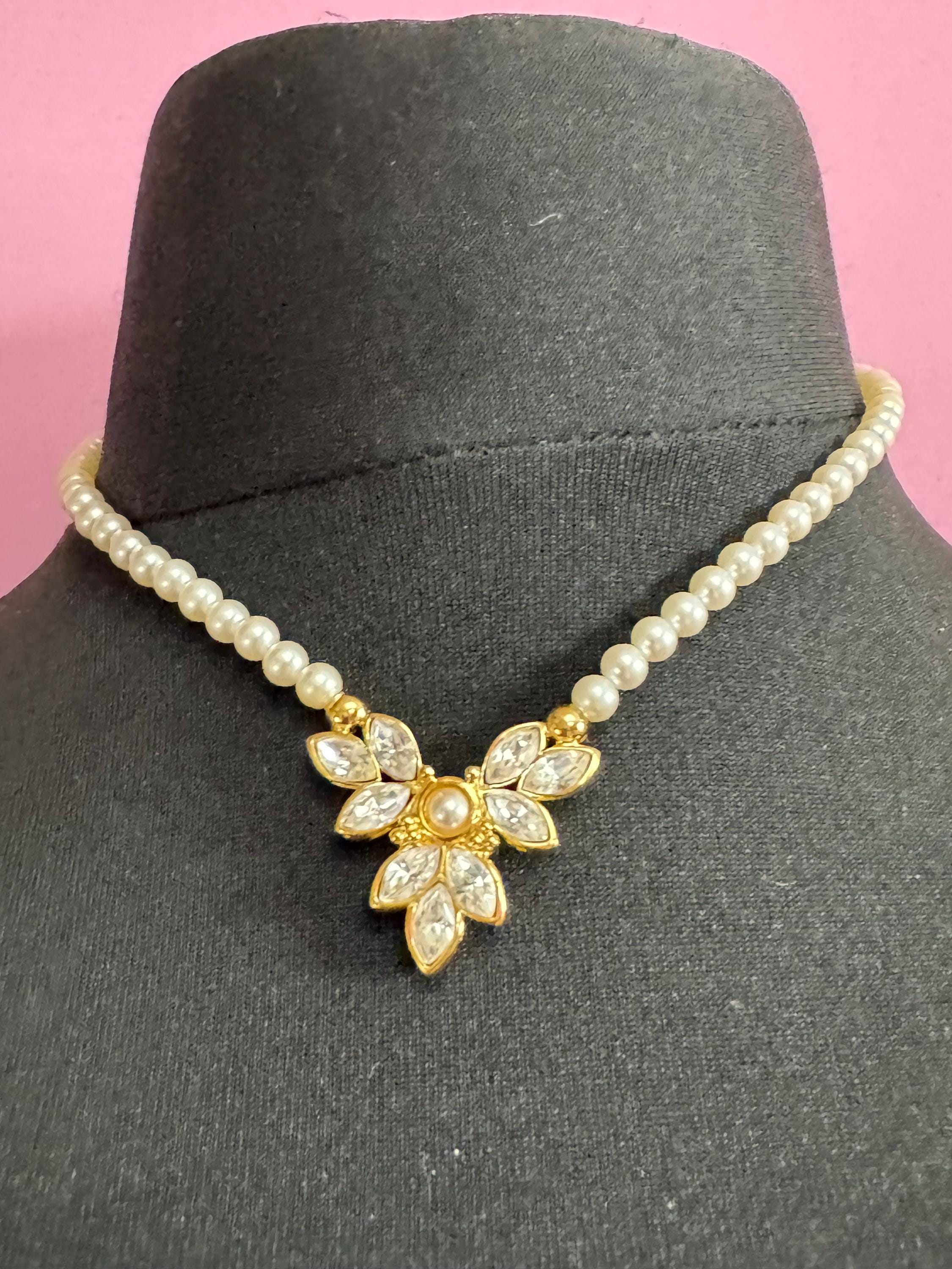 Signed Napier 1980s Vintage cream glass pearl rhinestone drop necklace gold tone 42cm