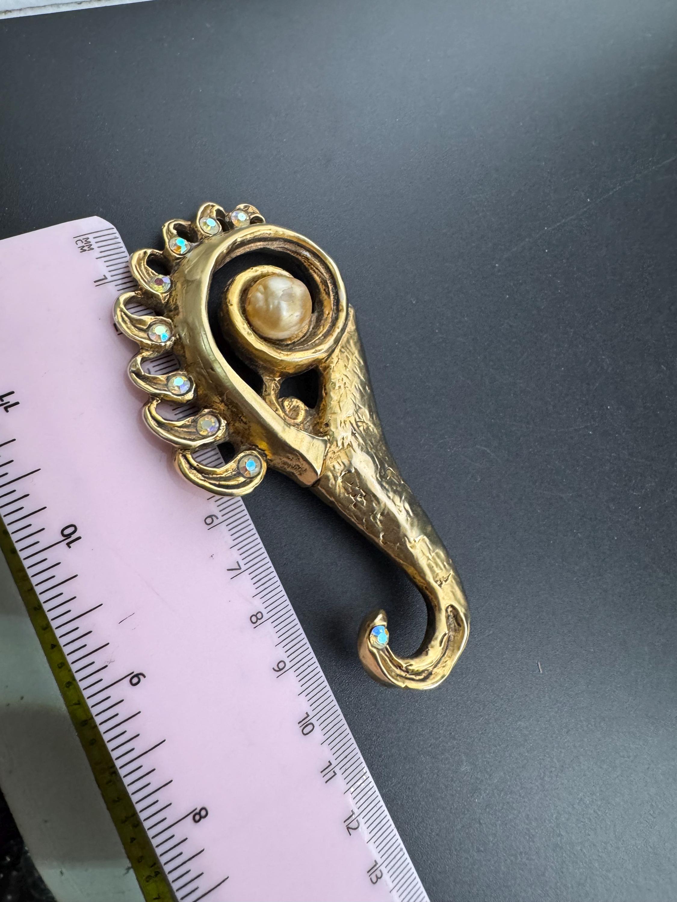 1980s signed Clare Deve huge high end oversized brooch, Paris designer gold resin with an rhinestones