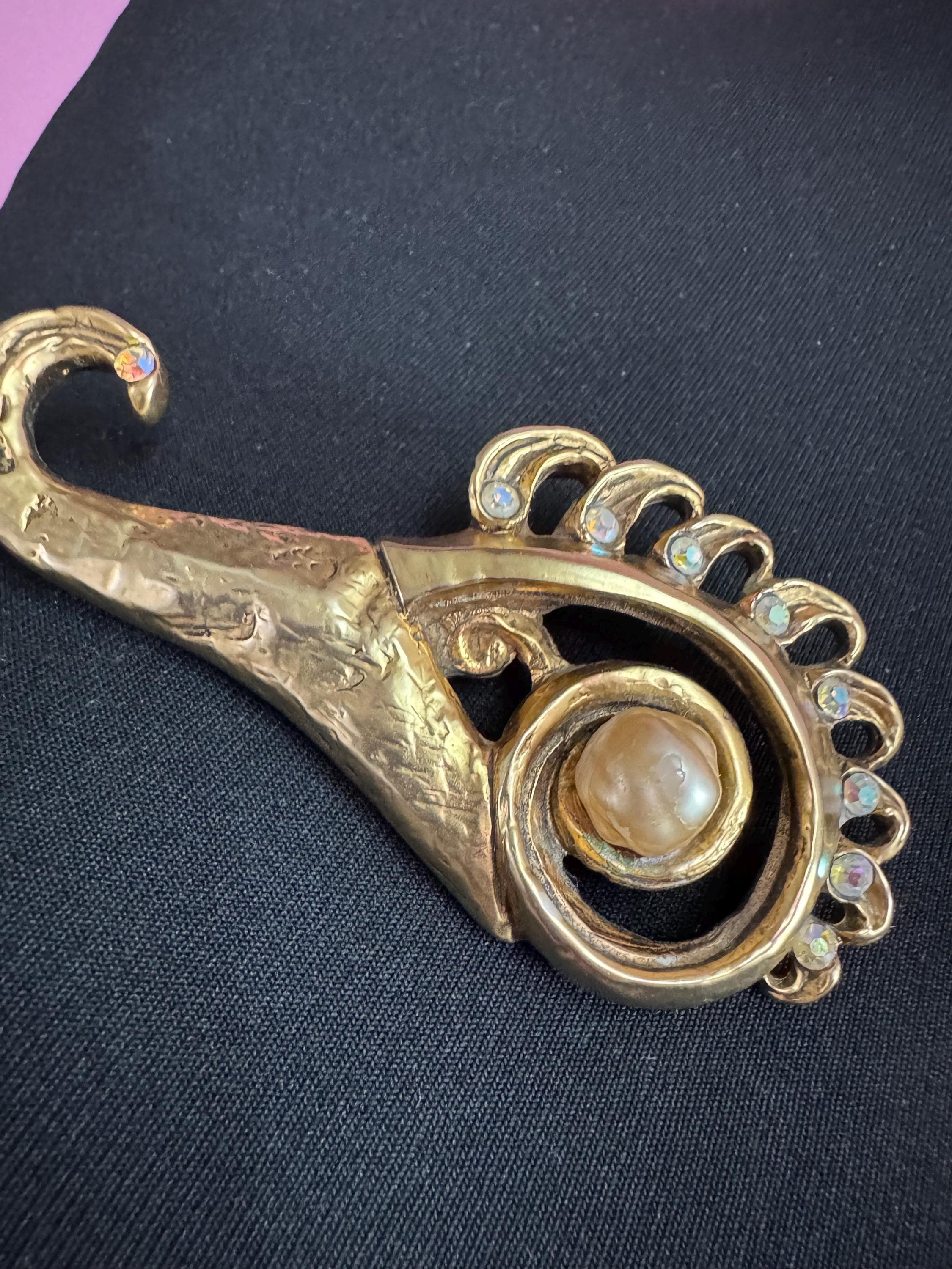 1980s signed Clare Deve huge high end oversized brooch, Paris designer gold resin with an rhinestones