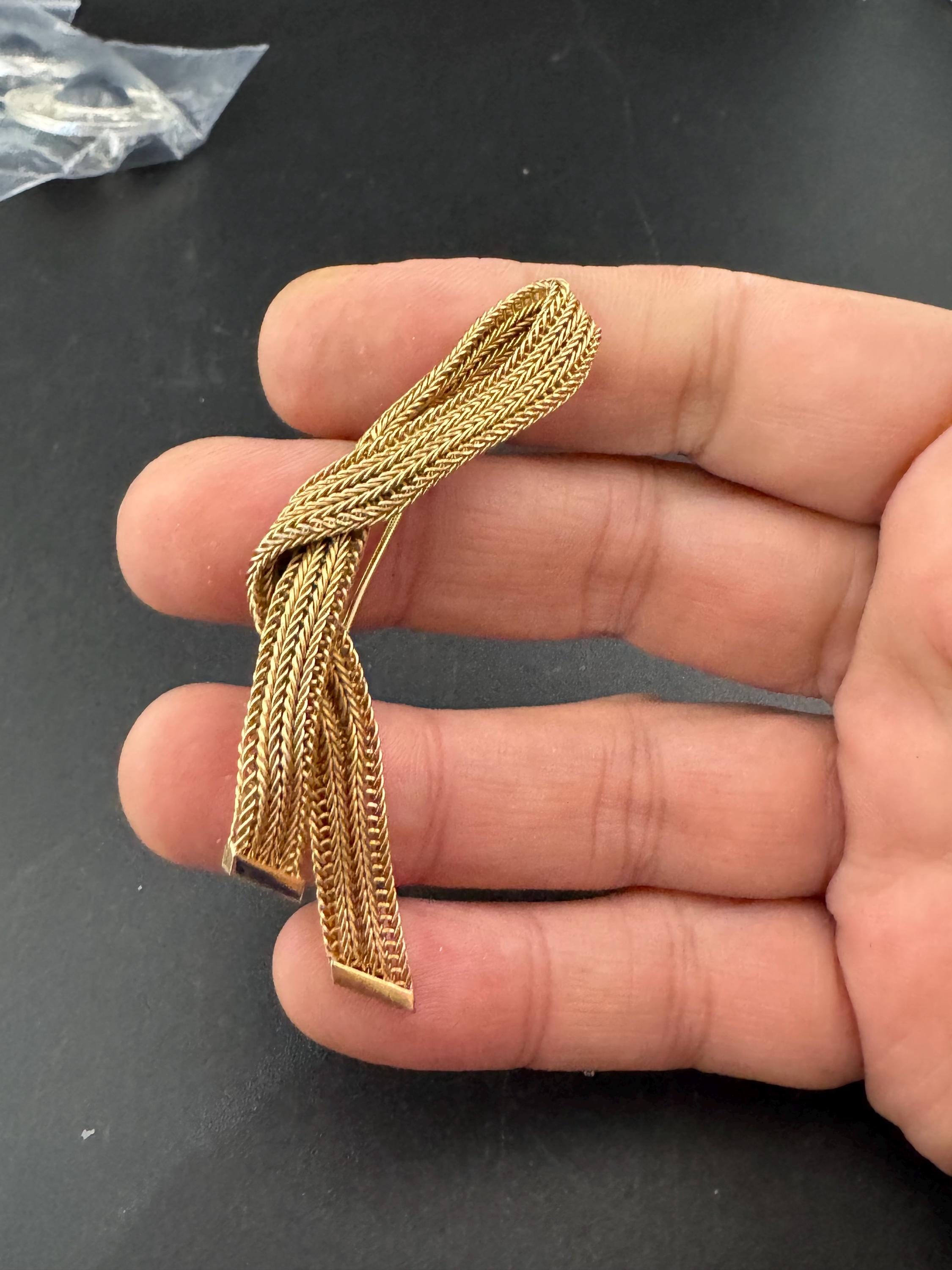 Signed 1957 grosse classic mesh knot brooch, designer gold plated