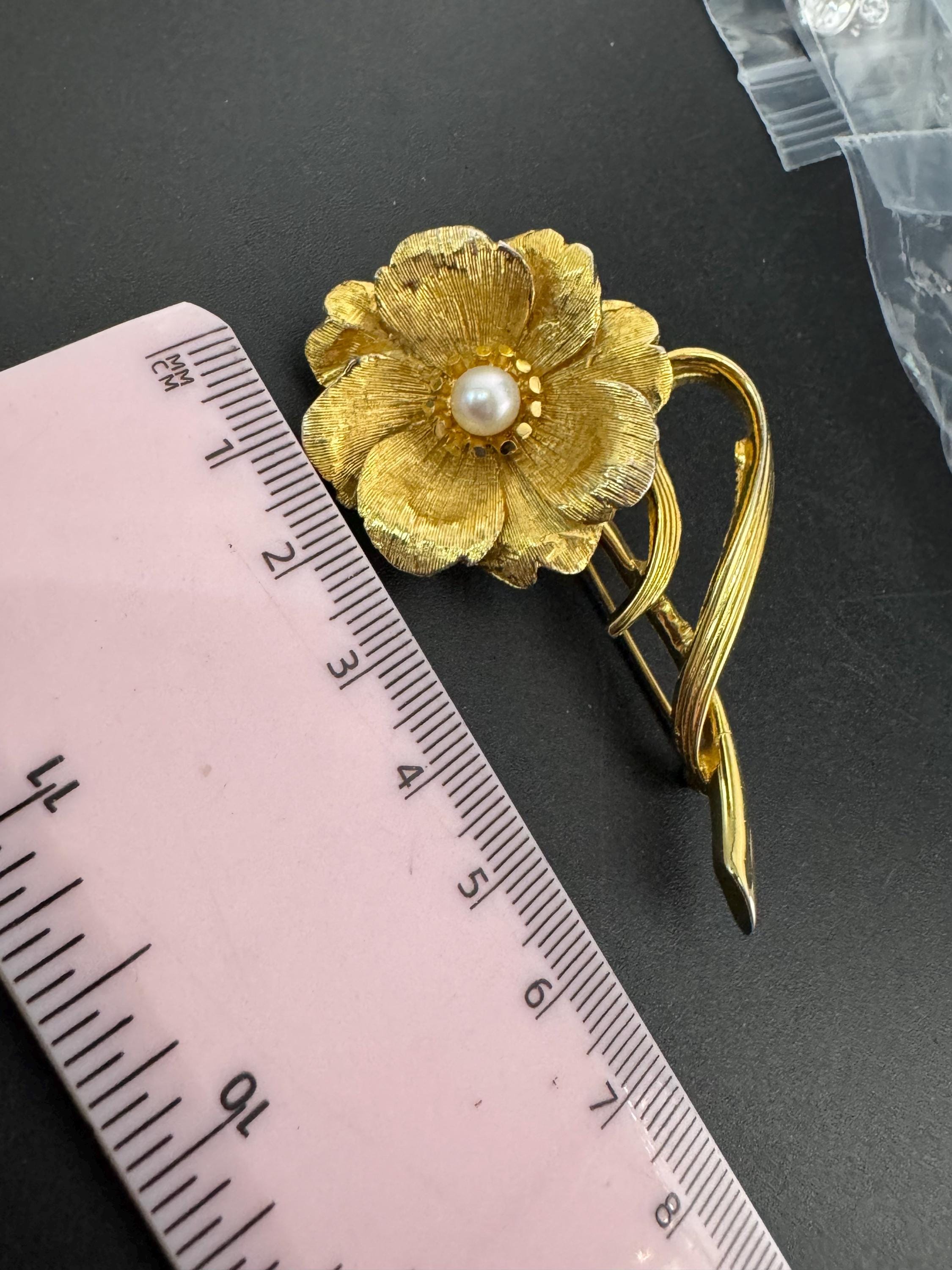Signed marboux Marcel BOUCHER floral rose pearl brooch 6cm, gold plated , vintage