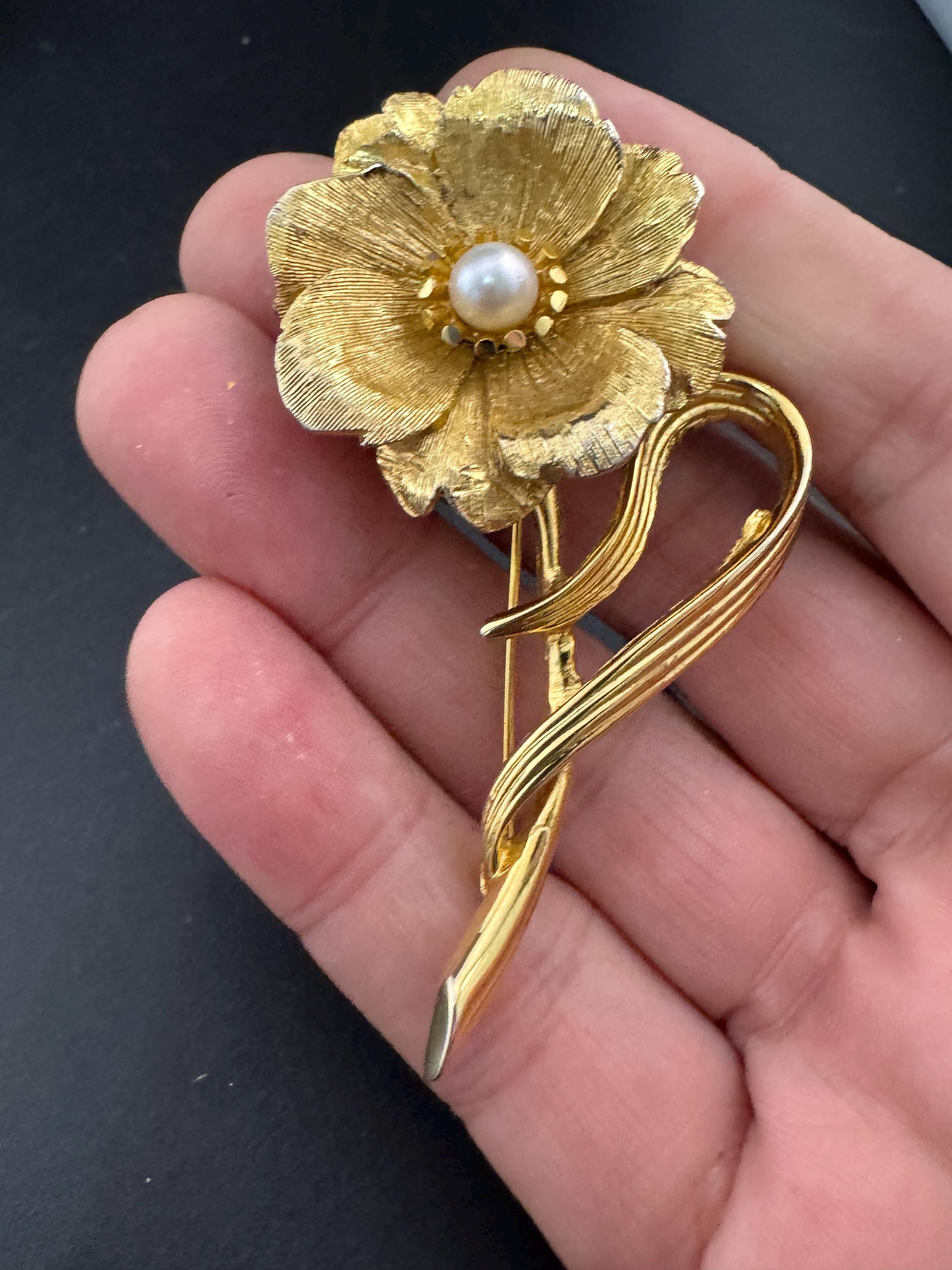 Signed marboux Marcel BOUCHER floral rose pearl brooch 6cm, gold plated , vintage