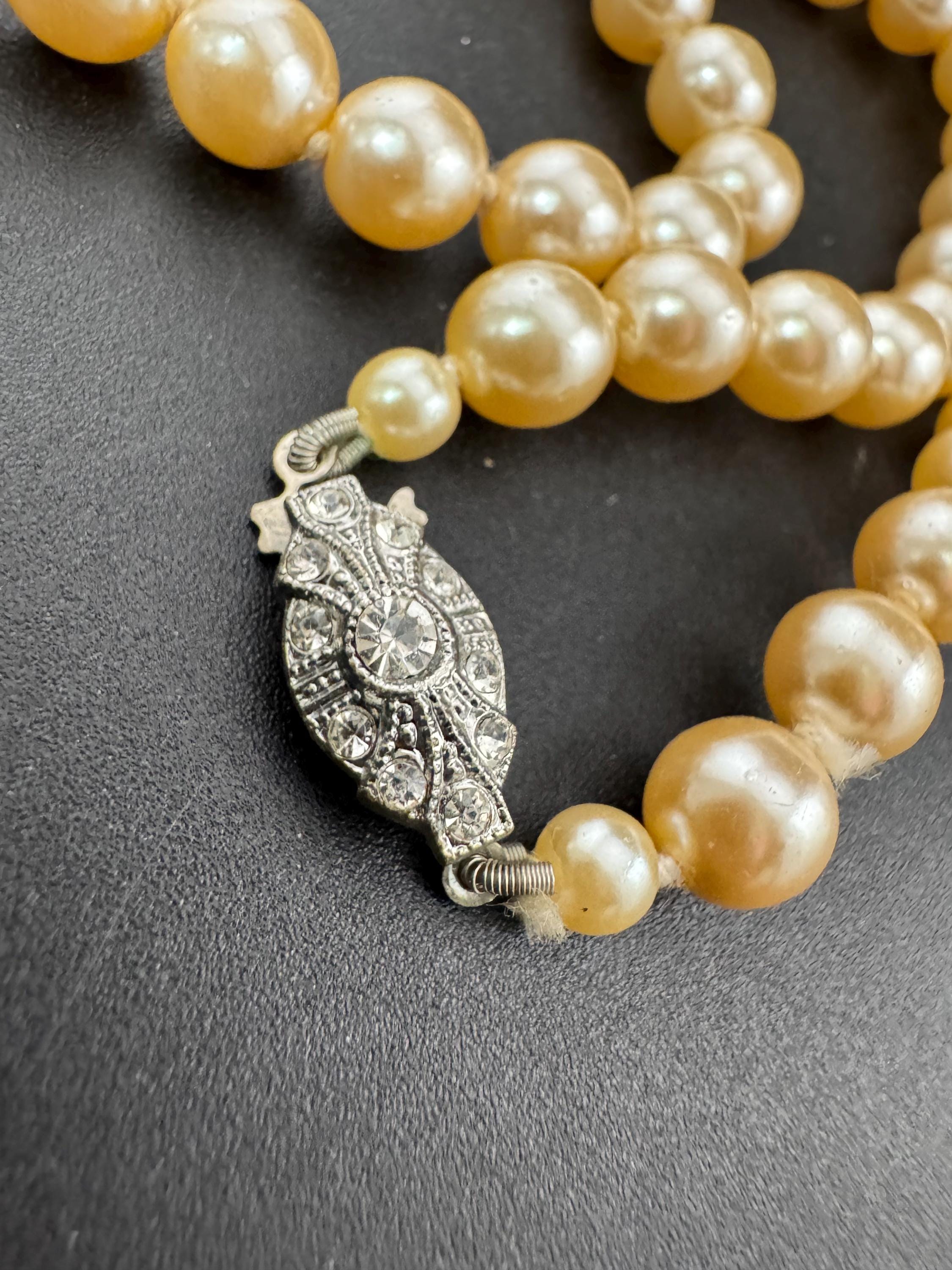 vintage cream glass pearl necklace silver tone rhinestone clasp 46cm graduated beads