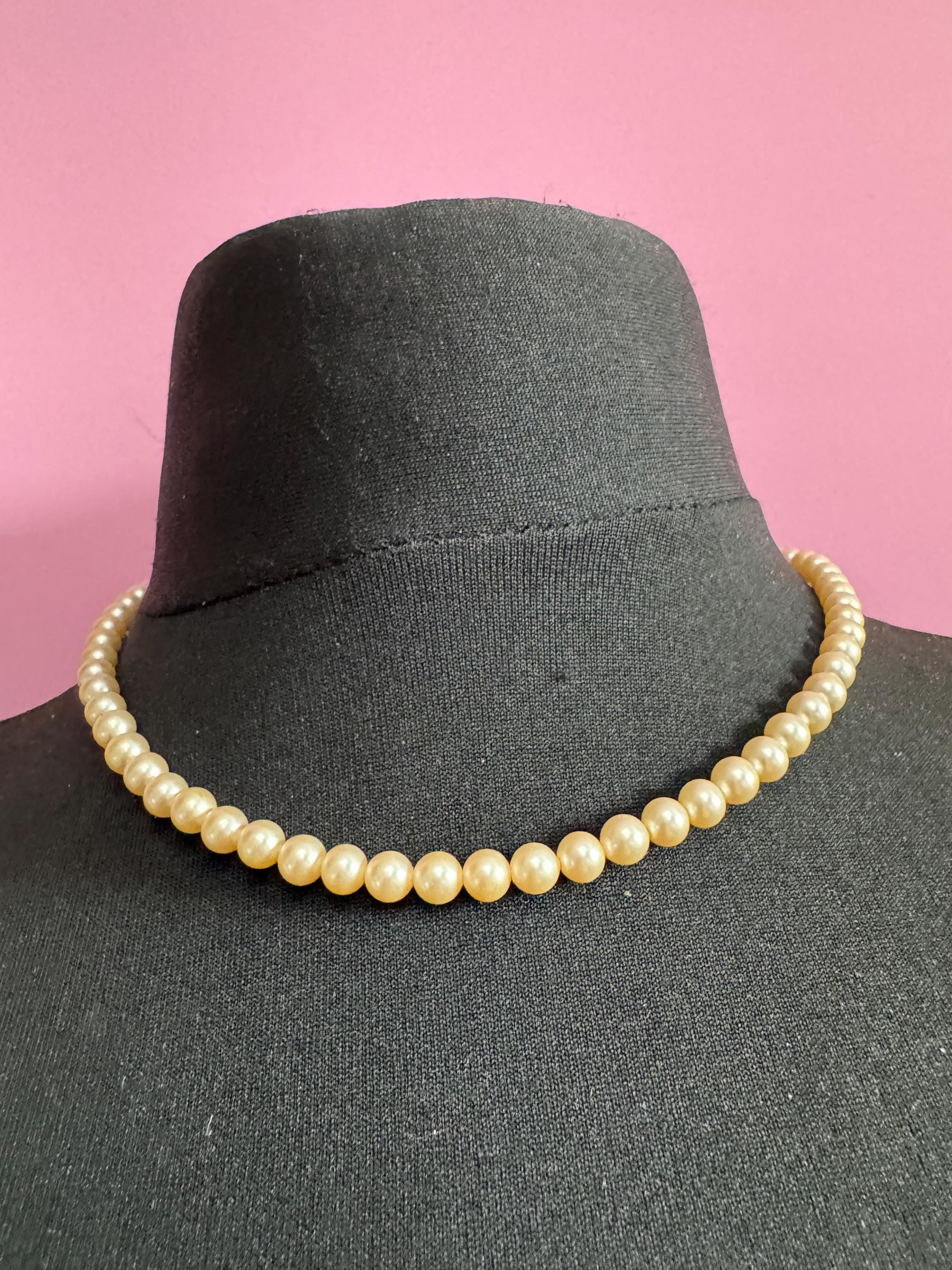 vintage cream glass pearl necklace silver tone rhinestone clasp 46cm 7mm beads