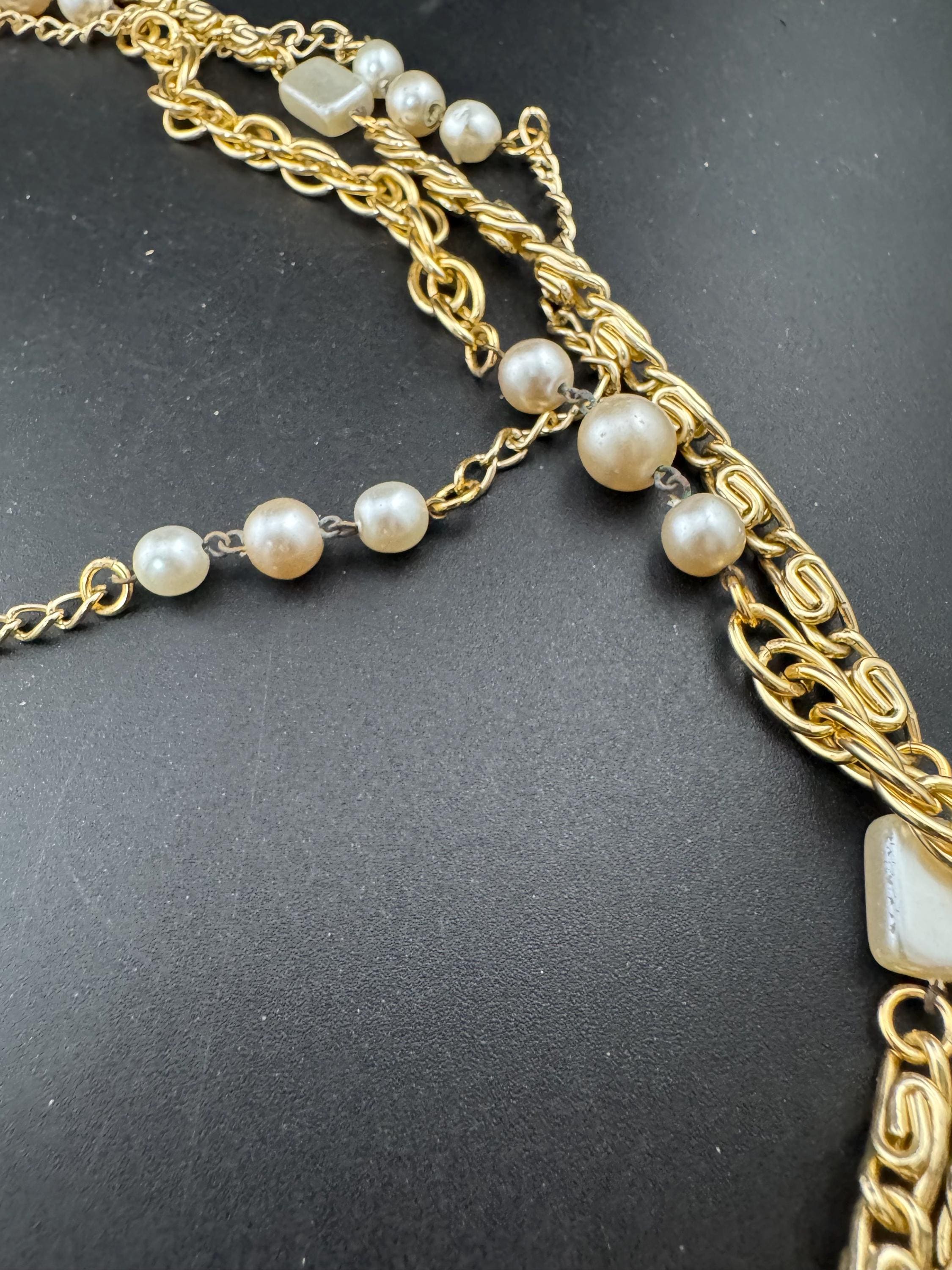 Vintage gold tone chain 3 row multi strand cream glass pearl beaded choker waterfall layering necklace