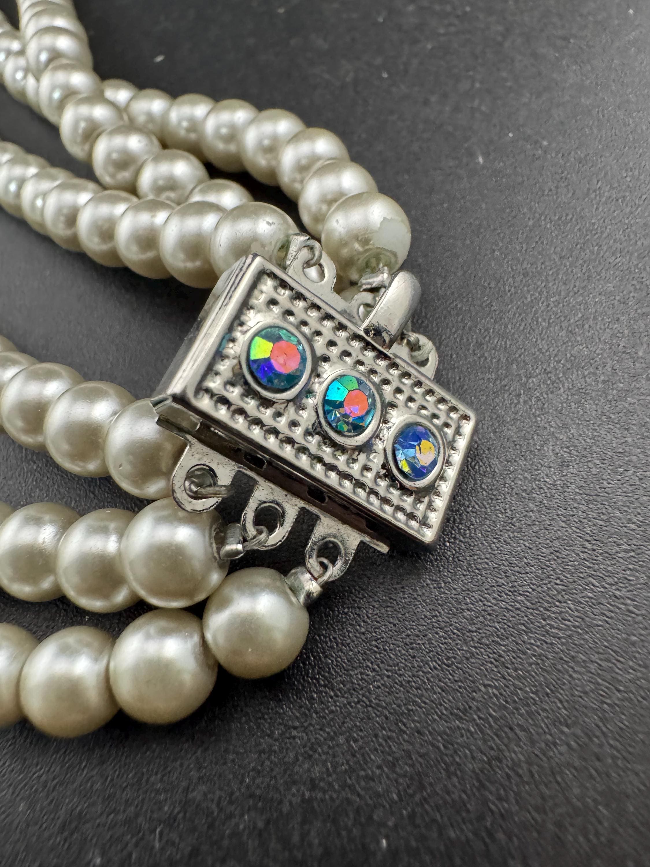 Retro Stylish silver tone grey glass beaded faux pearl Multistrand layering necklace weighty with rondelle beads