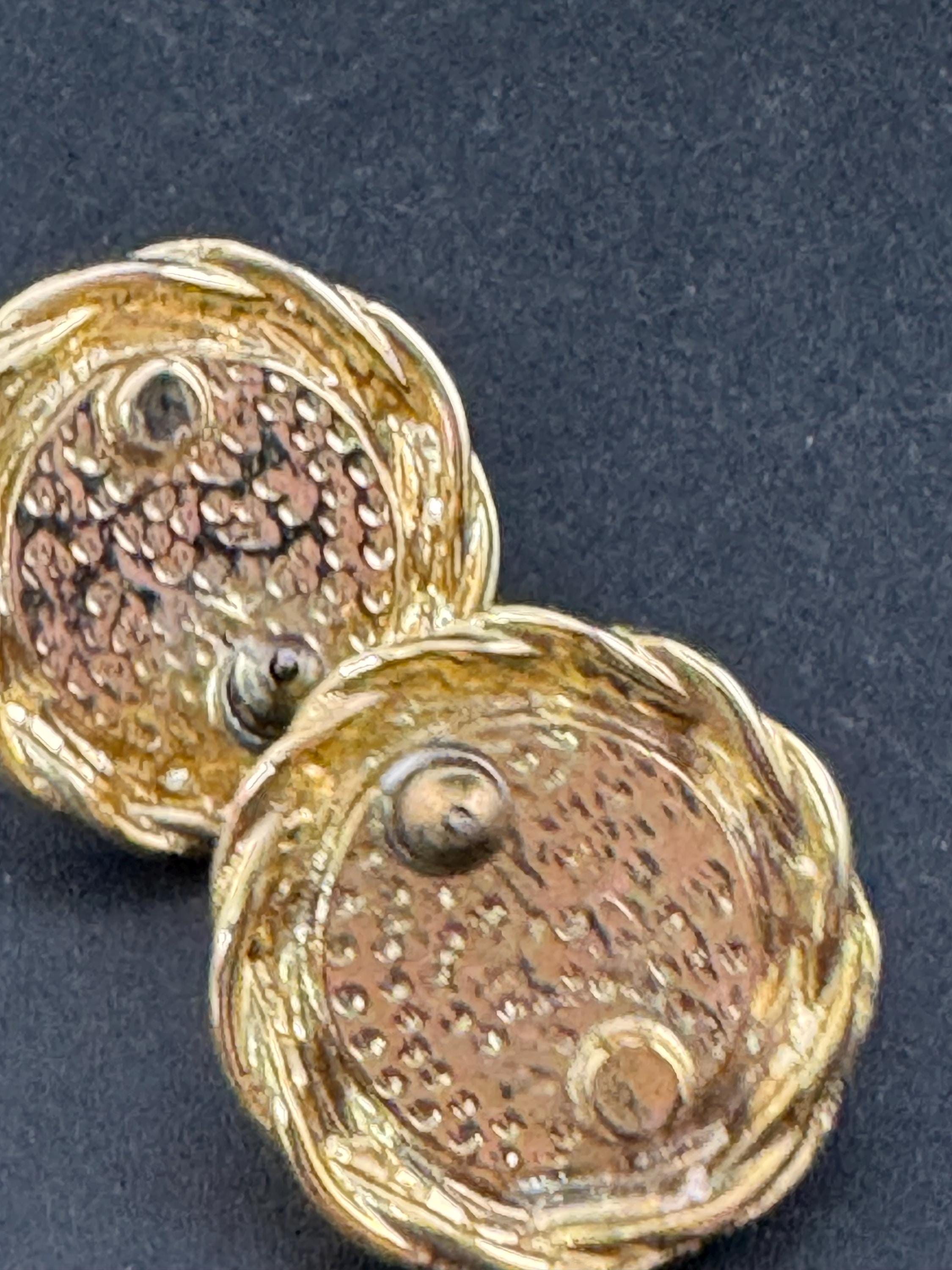 Vintage gold tone rope twist surround with modernist white faux pearl cabochon 2.5cm stud earrings for pierced ears