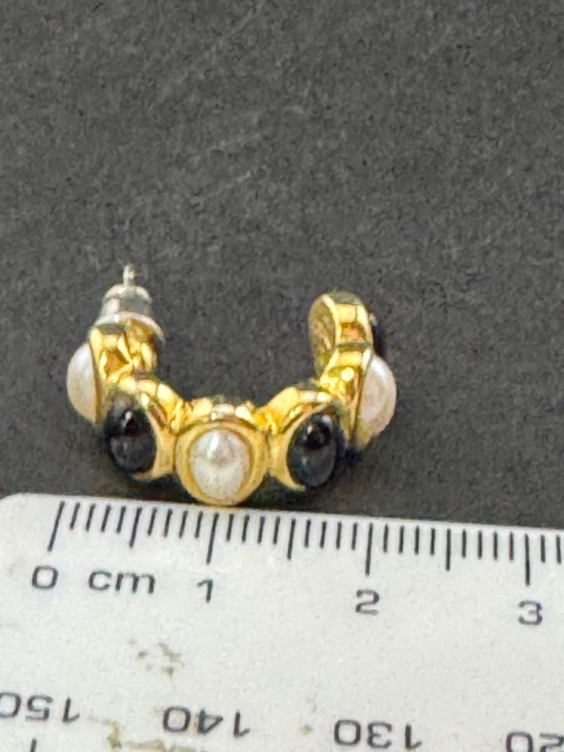 Retro 1980s classic Gold faux pearl and black oval cabochons pierced hoop earrings