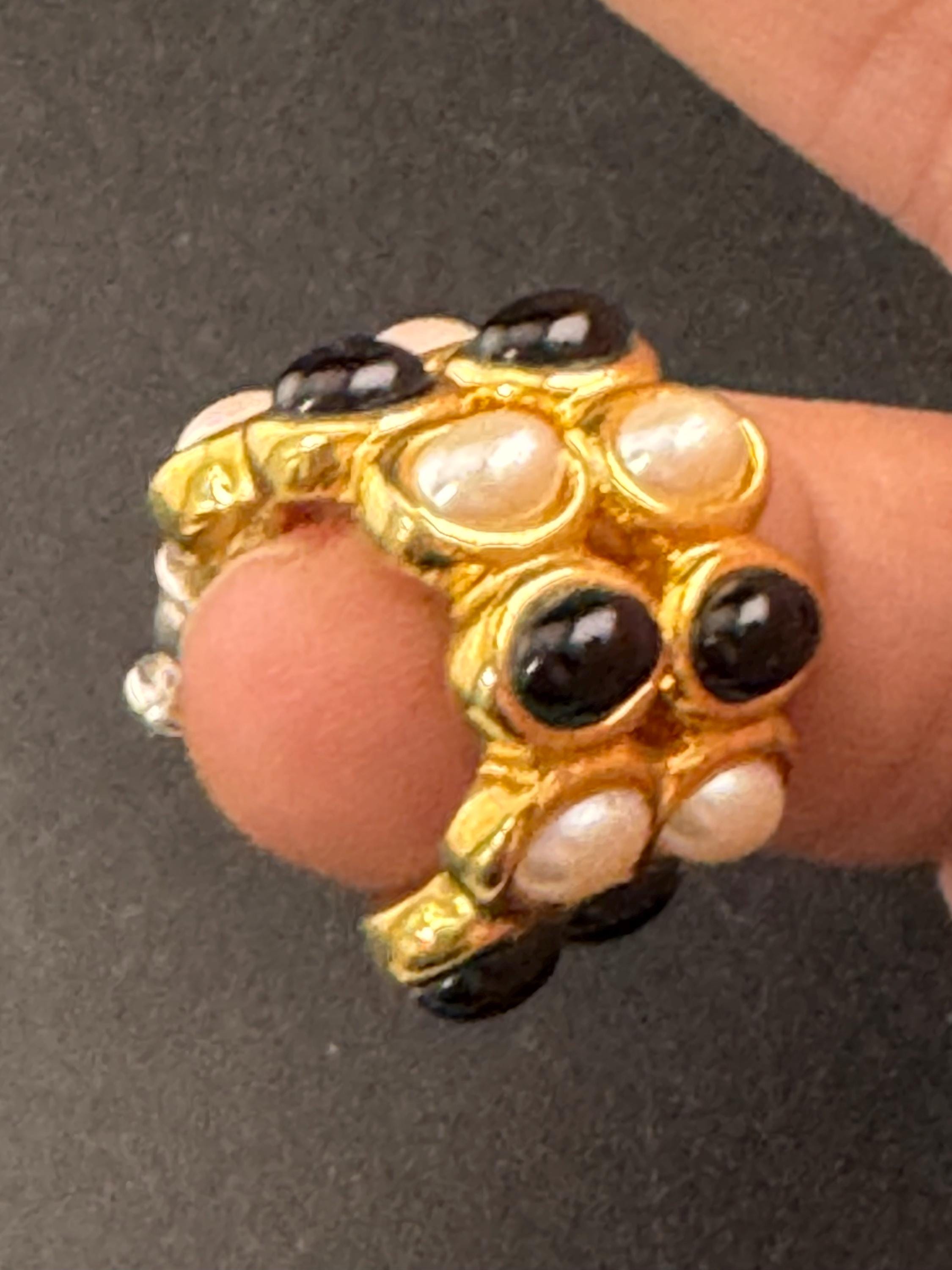 Retro 1980s classic Gold faux pearl and black oval cabochons pierced hoop earrings