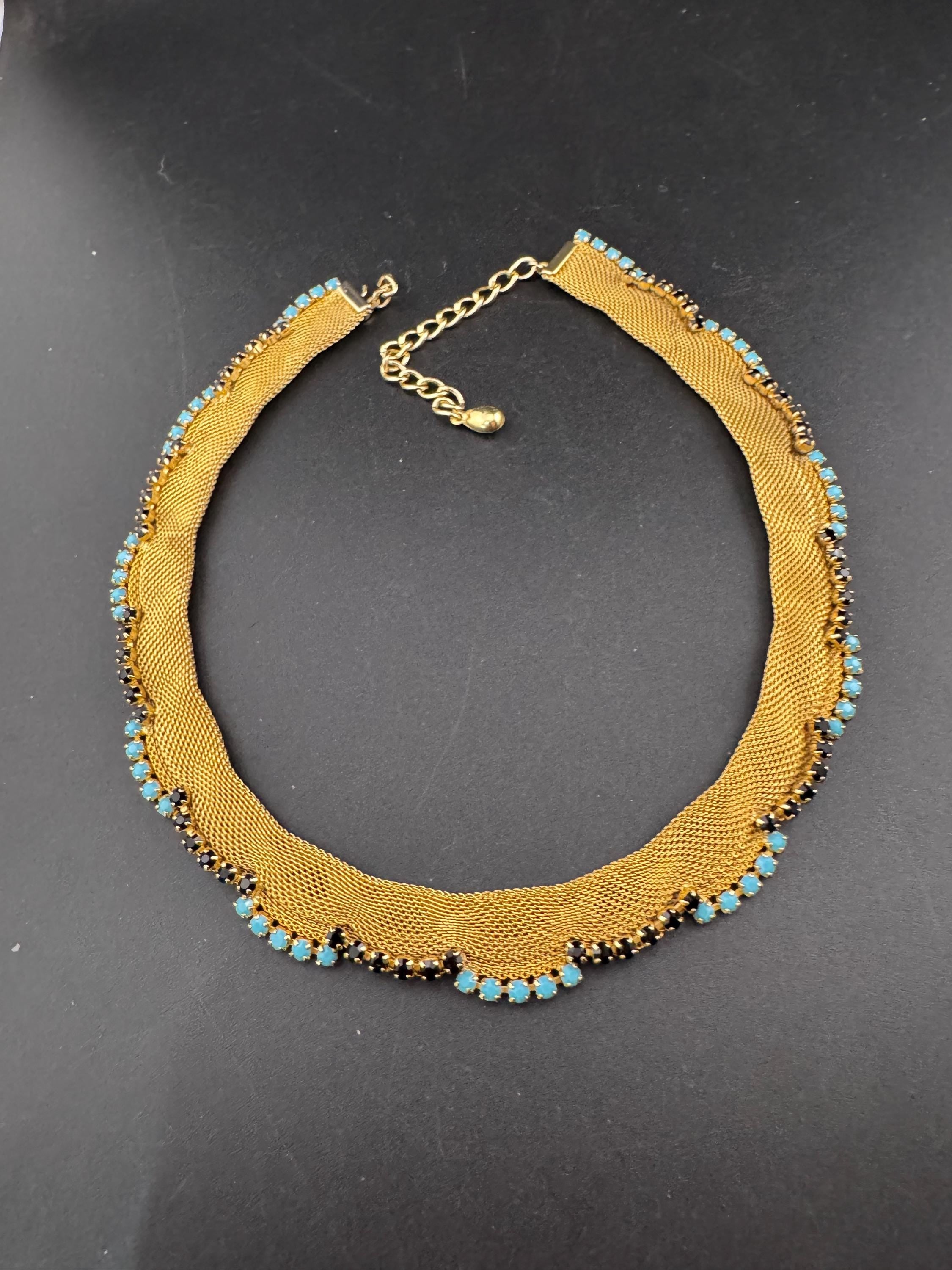 Vintage 1960s gold tone mesh scalloped choker necklace with turquoise and black glass rhinestones