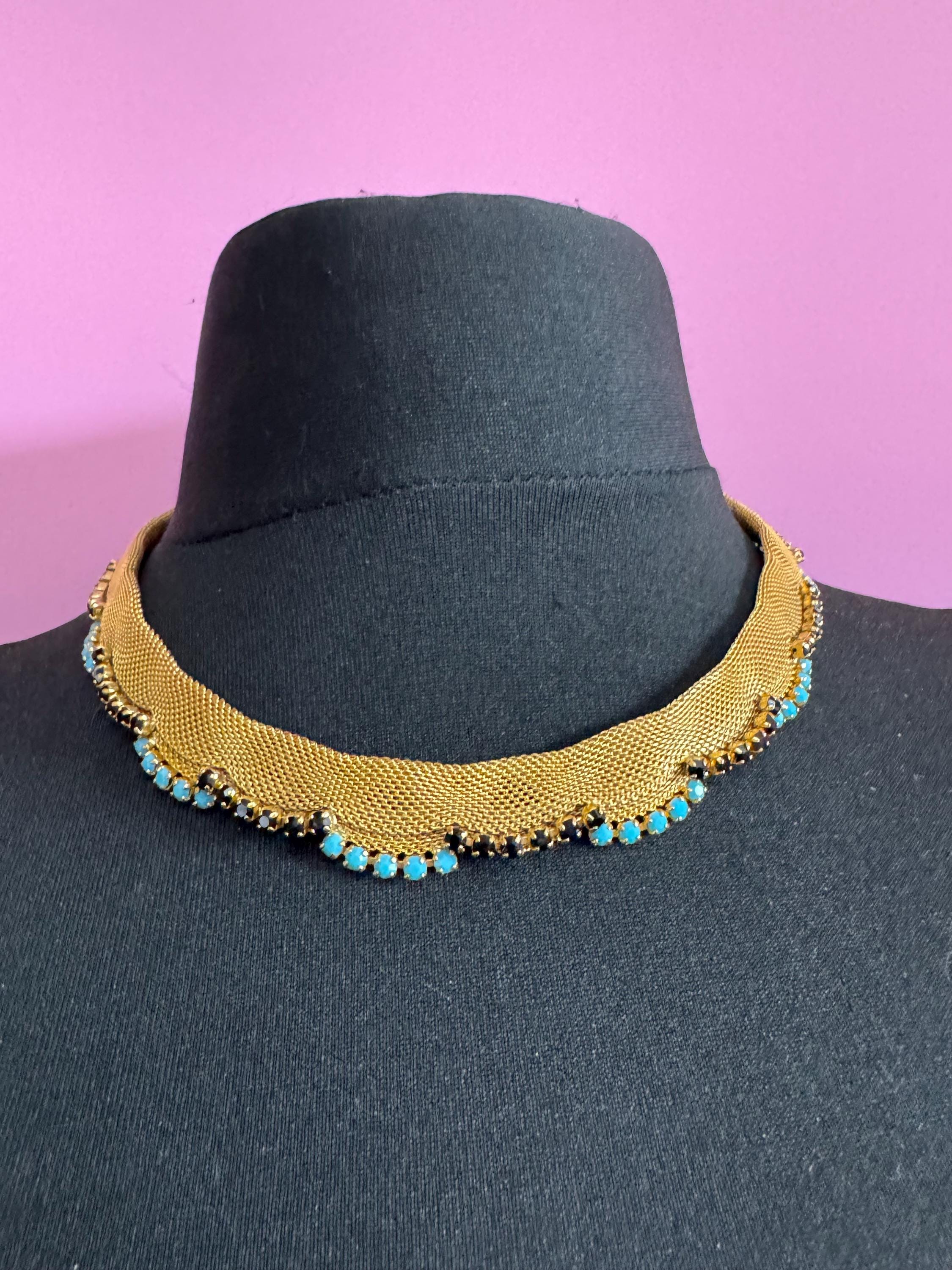 Vintage 1960s gold tone mesh scalloped choker necklace with turquoise and black glass rhinestones