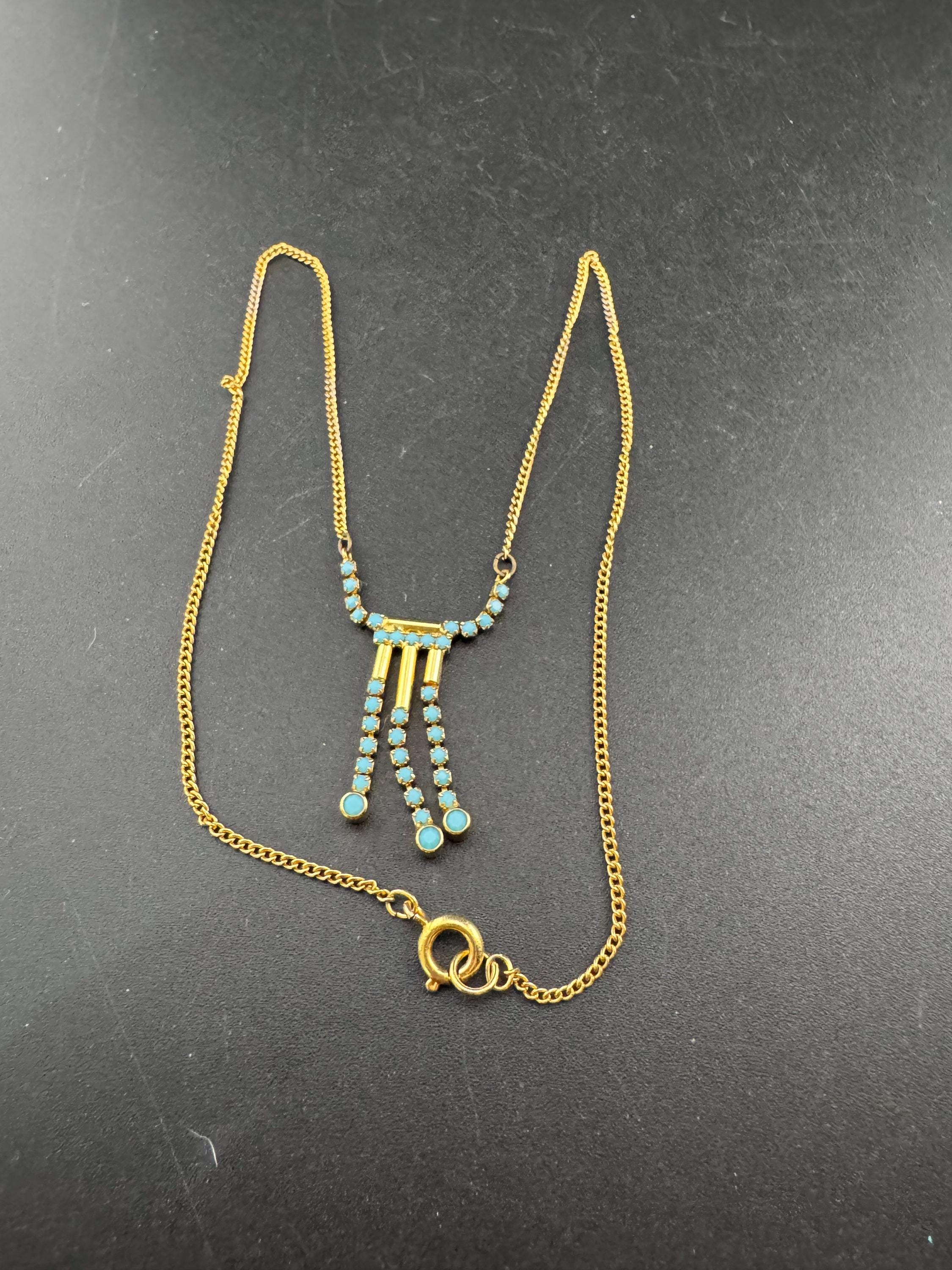 Dainty fine 1970s gold tone mesh lariat drop necklace with turquoise glass paste